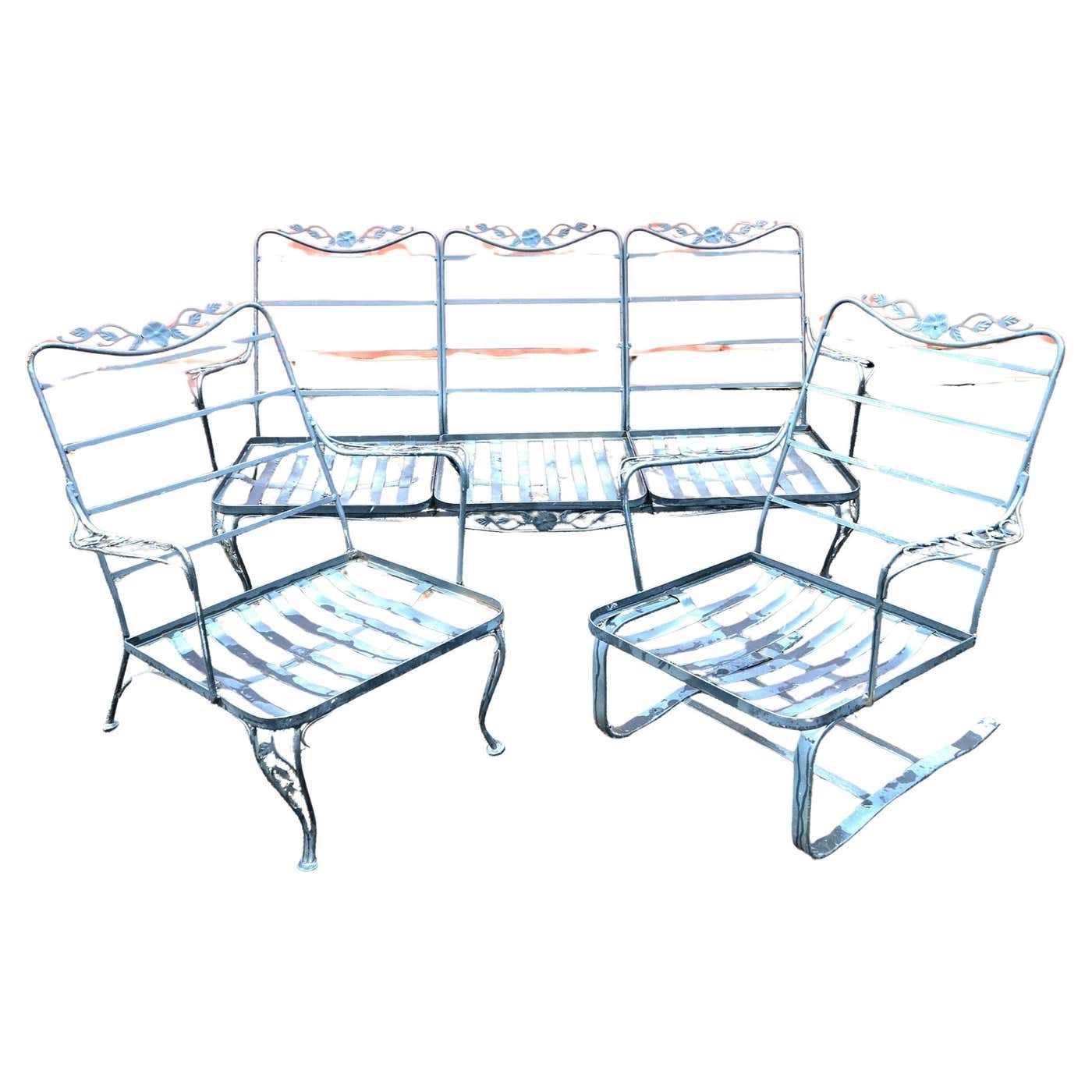 Vintage Woodard Patio Set For Sale at 1stDibs