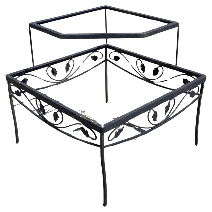 Vintage Woodard Scrolling Leaf Wrought Iron Patio Corner 2 Tier Coffee Table