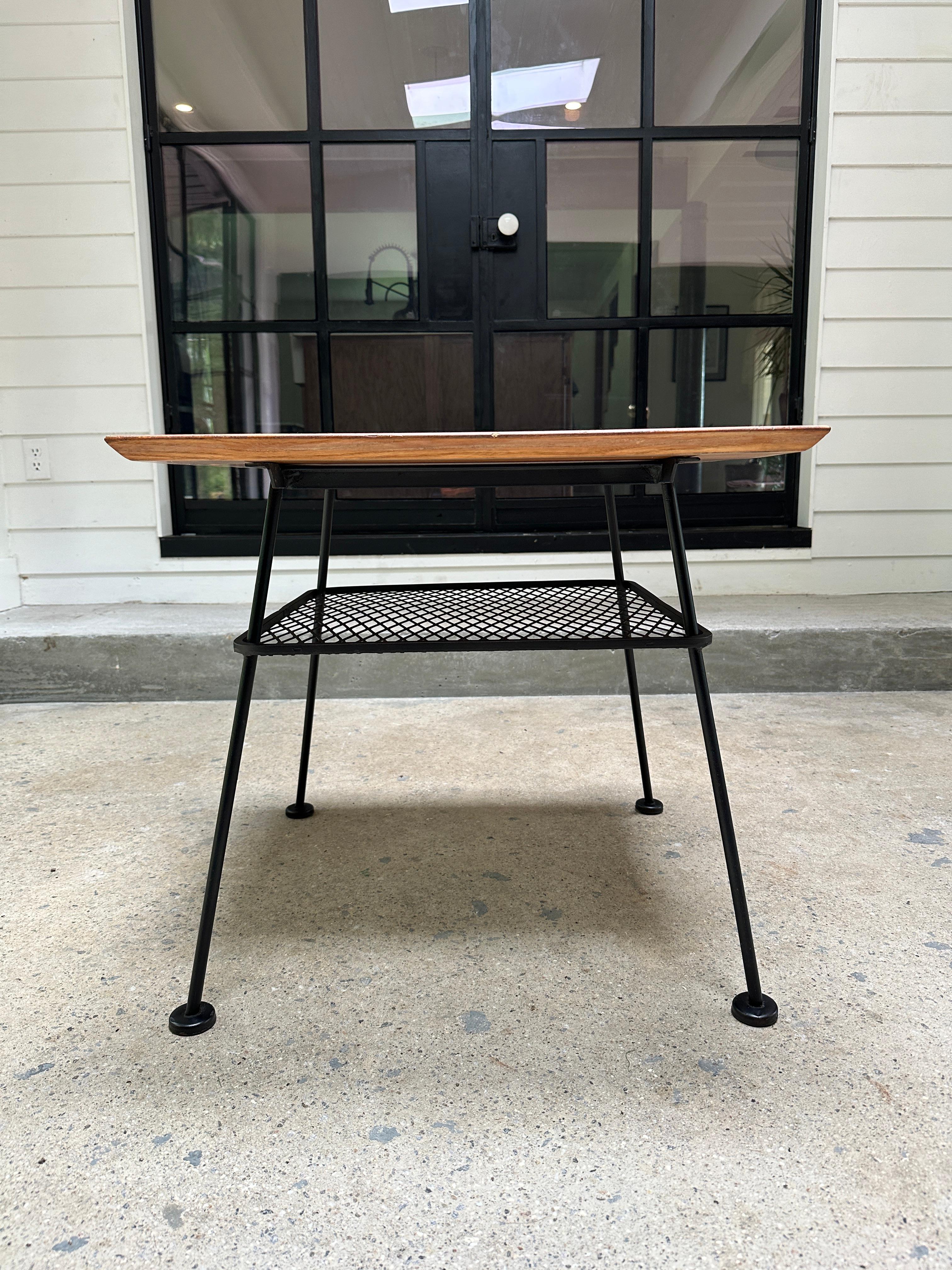 Mid-Century Modern Vintage Woodard 'Sculptura' wood top side table