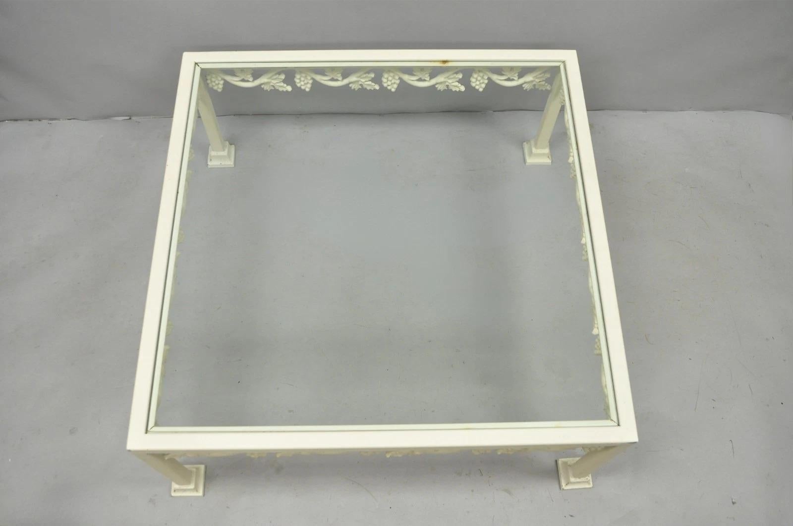 Table basse carrée en verre 