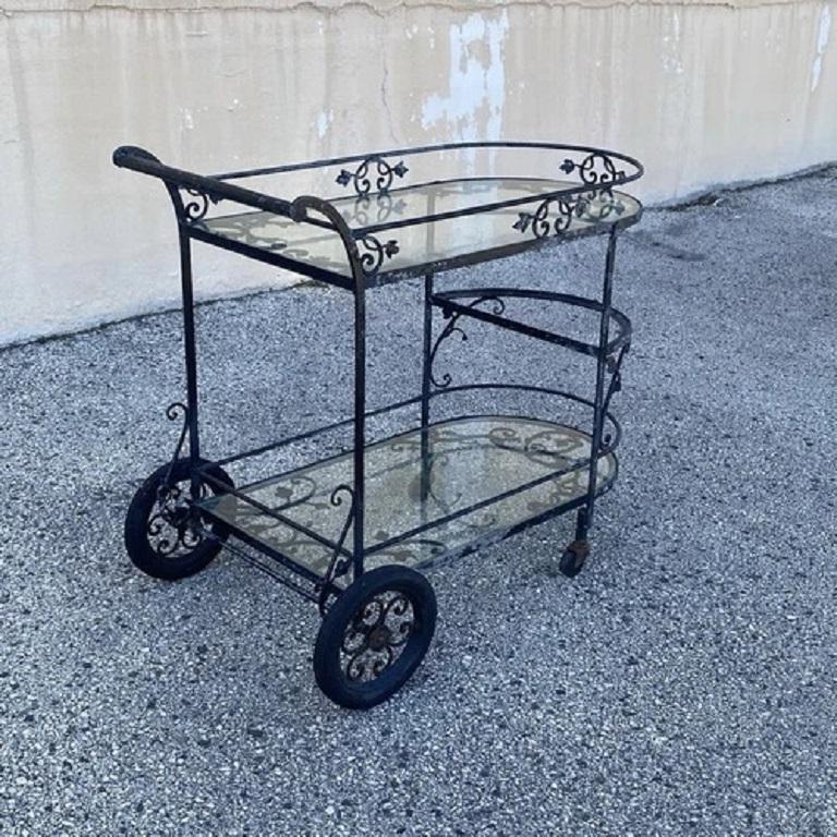 Vintage Woodard Schmiedeeisen Blatt & Vine geschwungenen Glas Garten Patio Bar Teewagen im Angebot 4