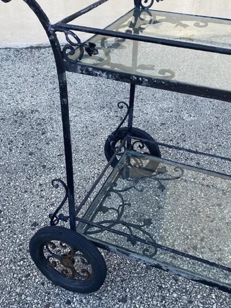 Vintage Woodard Schmiedeeisen Blatt & Vine geschwungenen Glas Garten Patio Bar Teewagen im Angebot 5