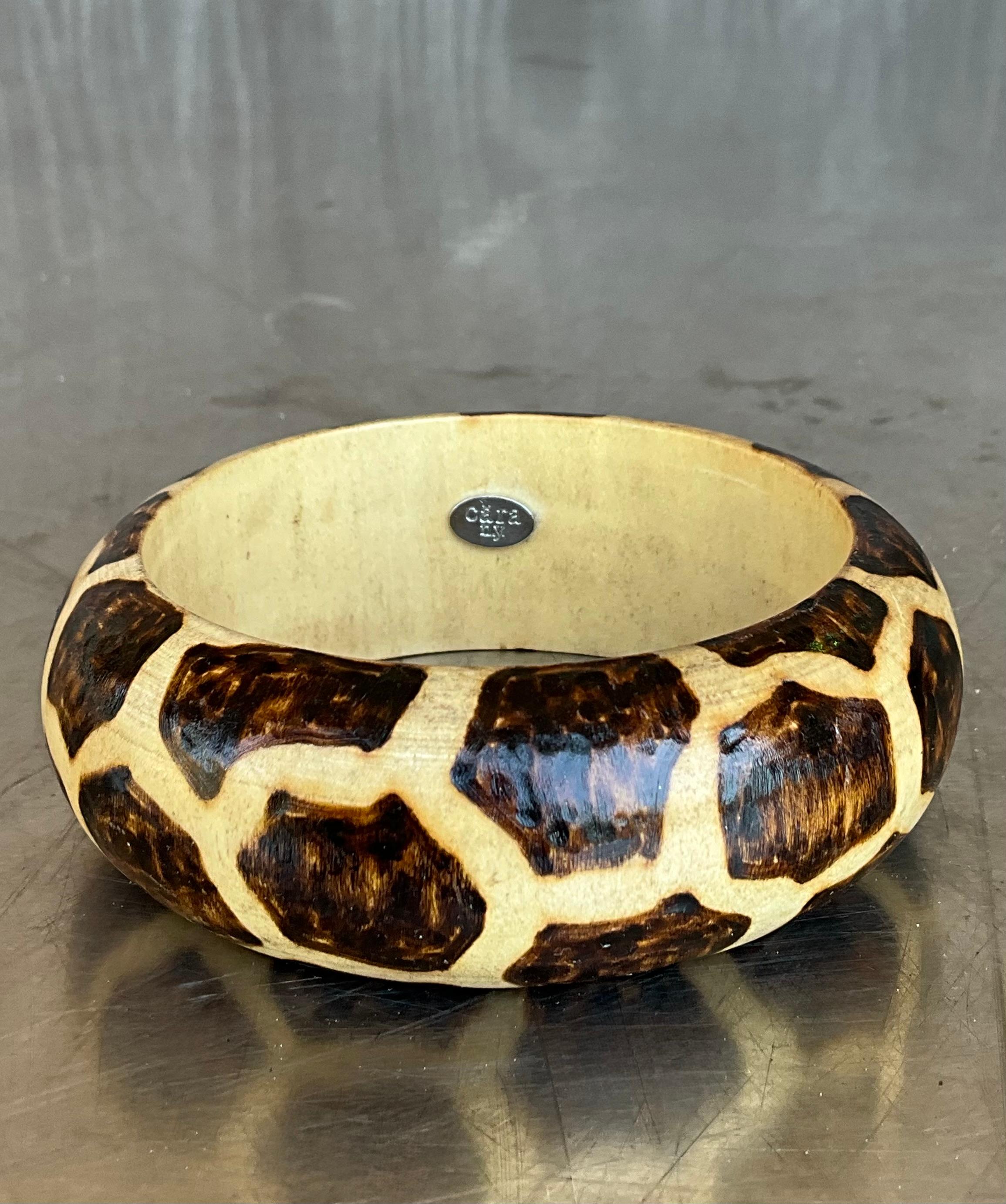 Bangles di legno vintage di ispirazione africana - Set di 3 pezzi in vendita 2