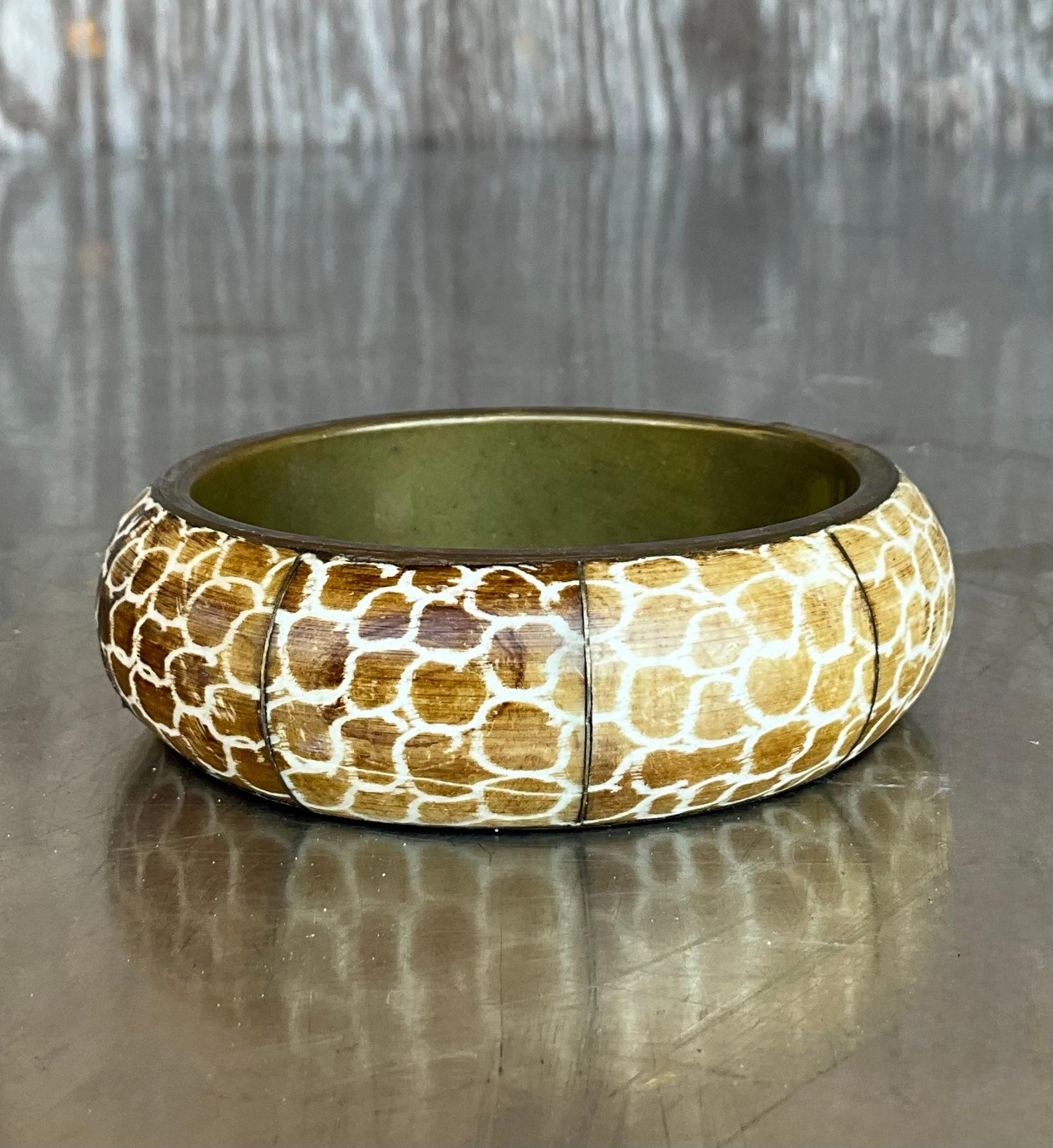 Bangles di legno vintage di ispirazione africana - Set di 3 pezzi in vendita 2