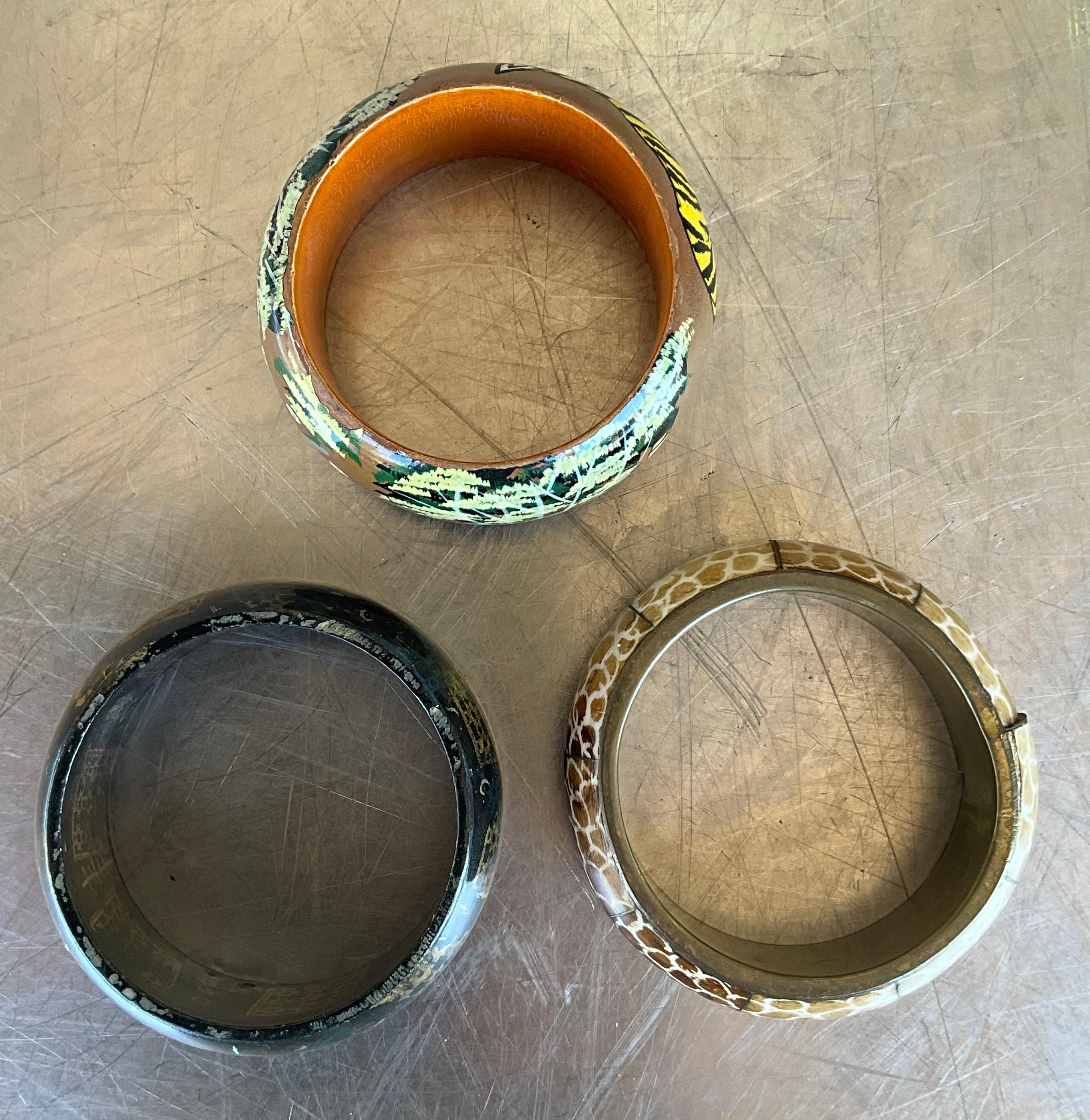 Bangles di legno vintage di ispirazione africana - Set di 3 pezzi in vendita 4