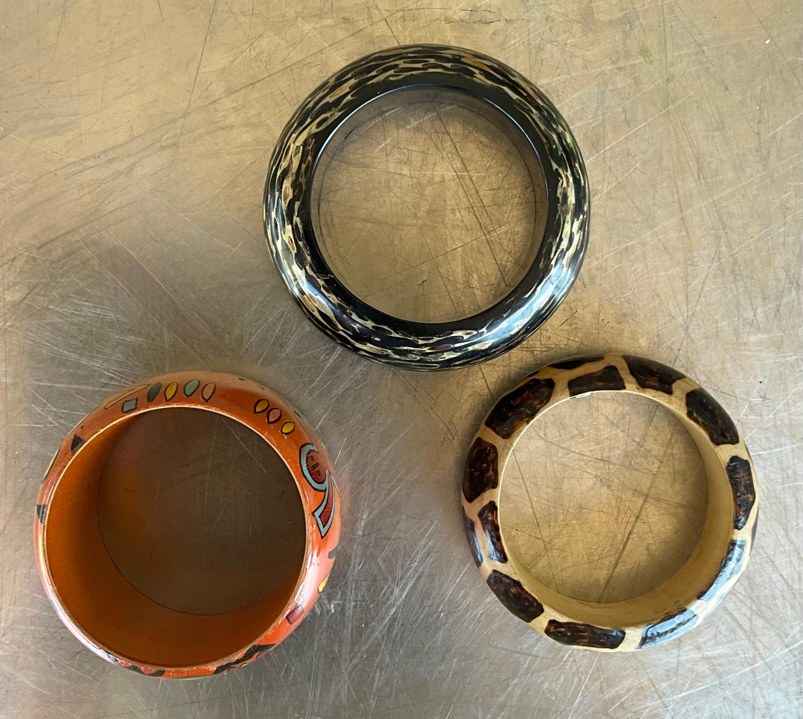 Bangles di legno vintage di ispirazione africana - Set di 3 pezzi in vendita 5