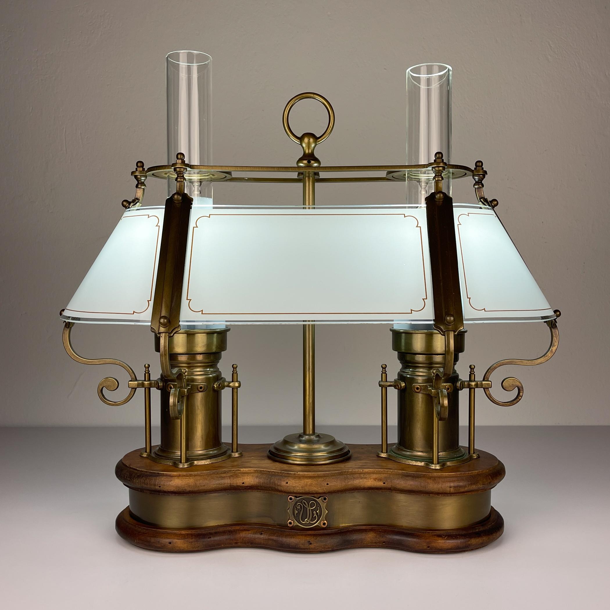 Vintage Tischlampe aus Holz und Messing von Qvist & Co, Schweden 1970er (Moderne der Mitte des Jahrhunderts) im Angebot