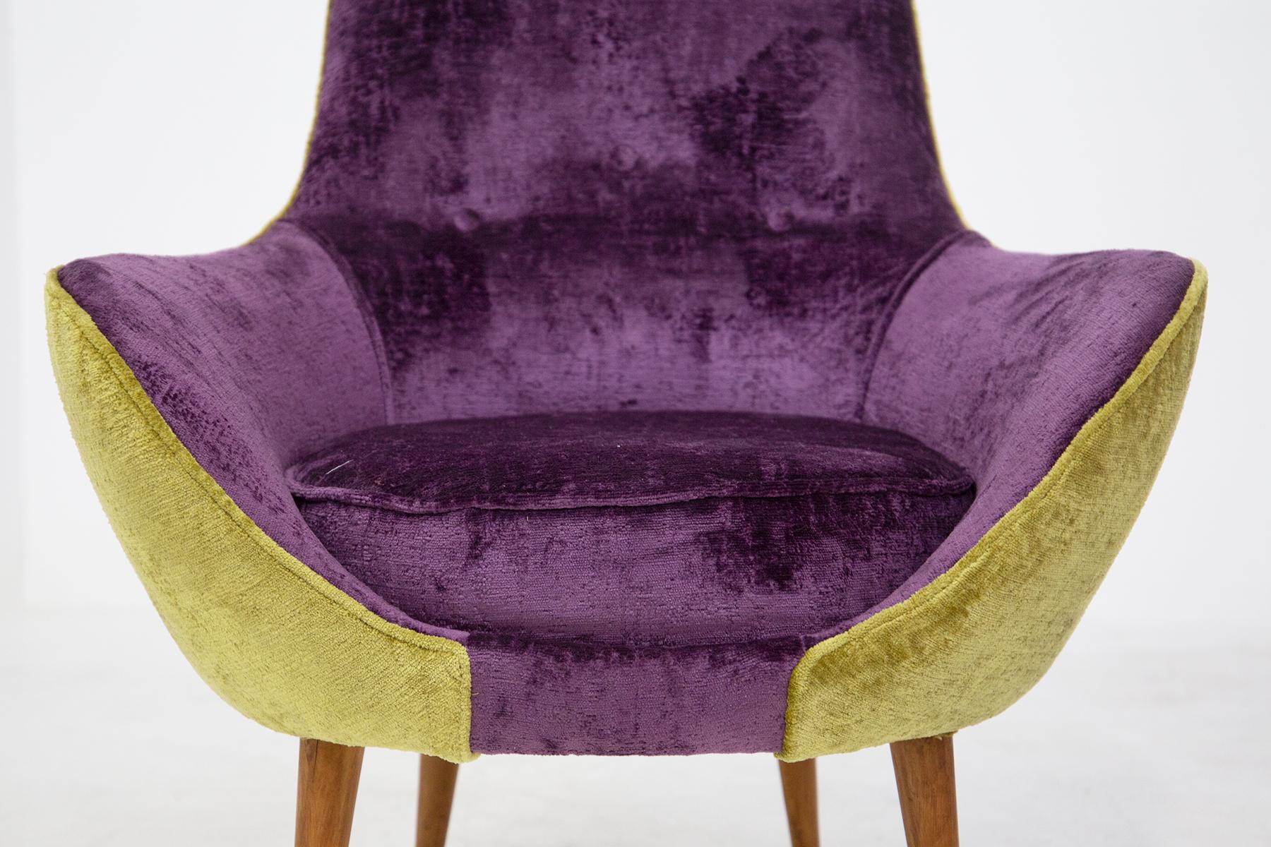 Vintage Wooden Armchairs in Purple and Green Velvet In Good Condition For Sale In Milano, IT