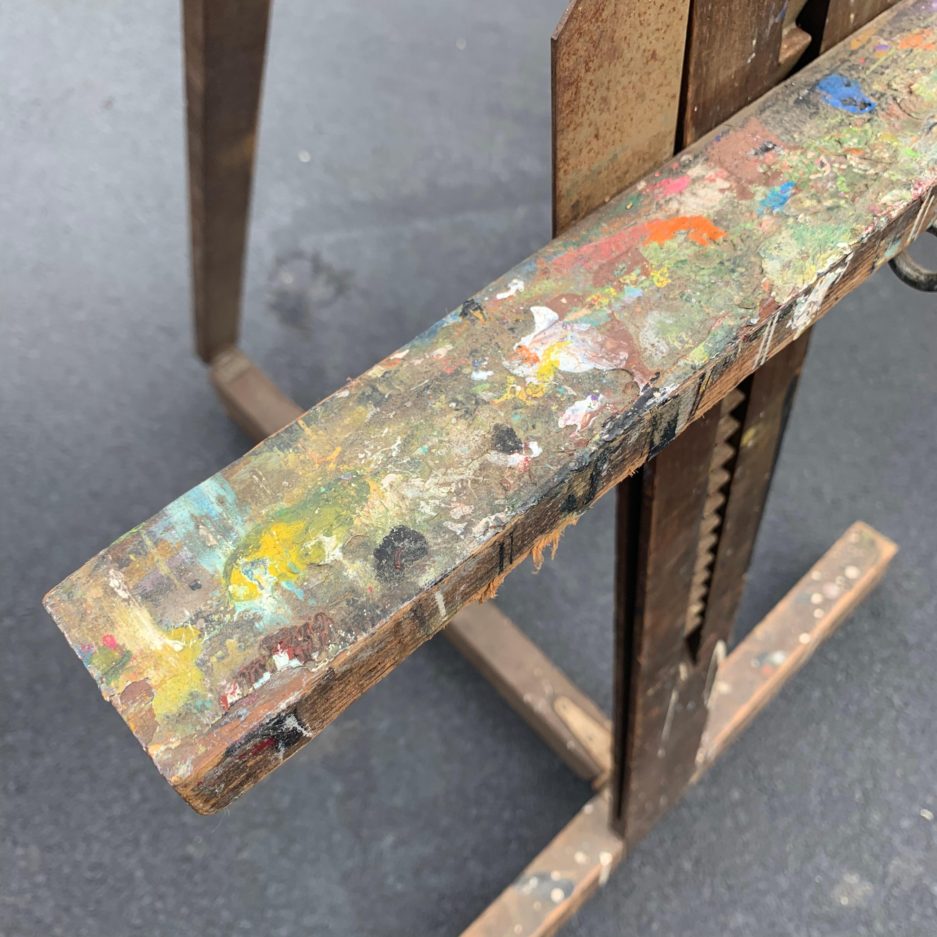 Vintage Wooden Artists Easel In Good Condition In Haddonfield, NJ