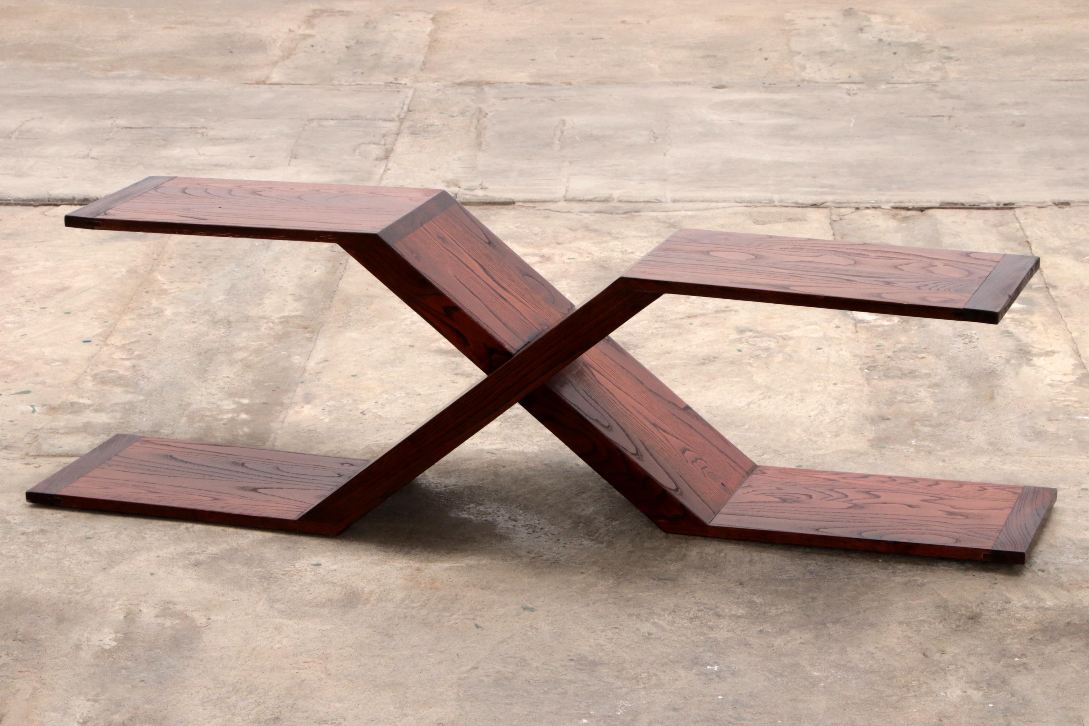 Vintage Wooden asymmetrical coffee table Model X from the 1970s, Italy In Good Condition For Sale In Oostrum-Venray, NL