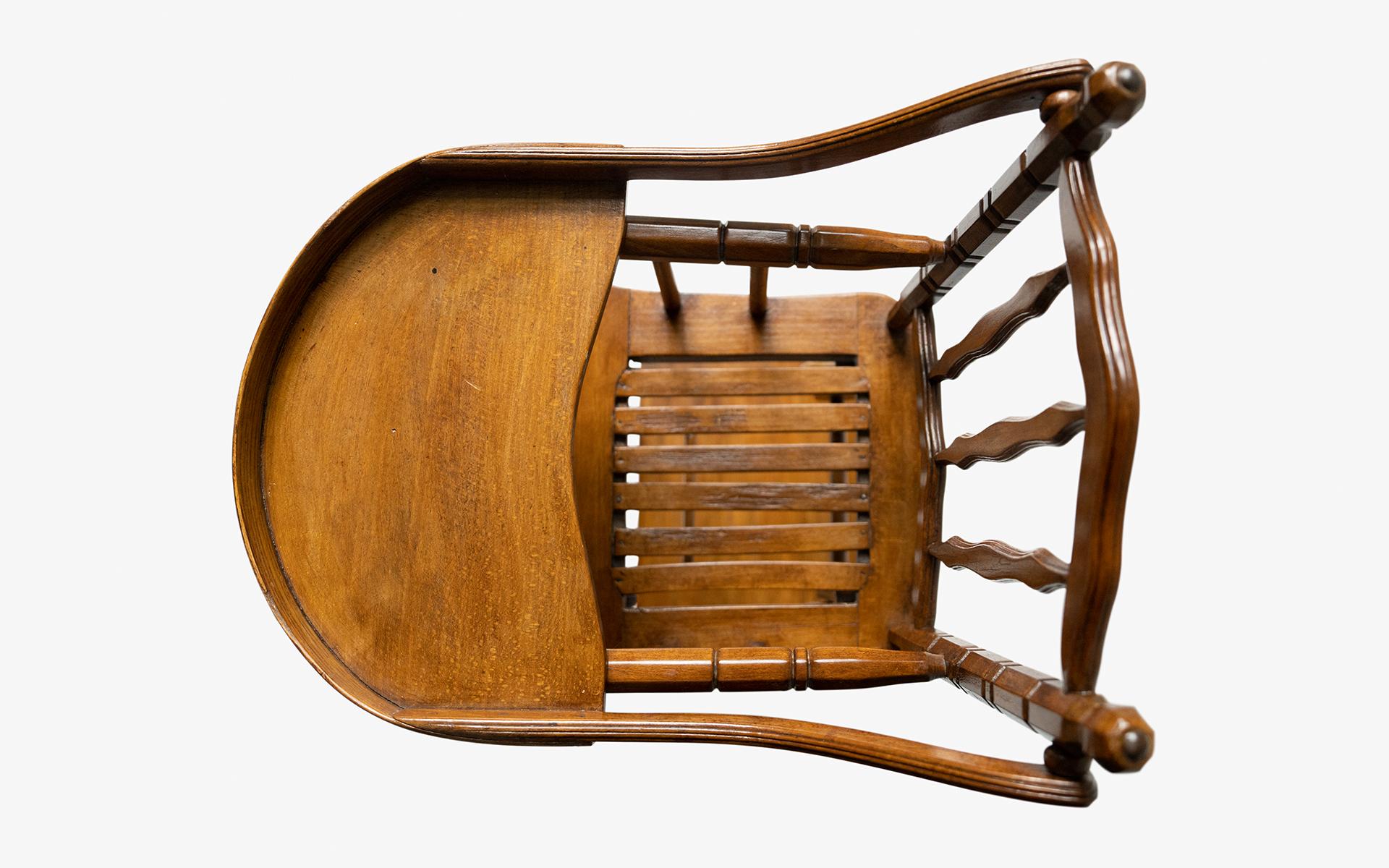 Chaise haute convertible pour bébé en bois vintage Bon état - En vente à İSTANBUL, TR