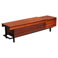 Banco vintage de madera con almacenaje Italiaans 1960
