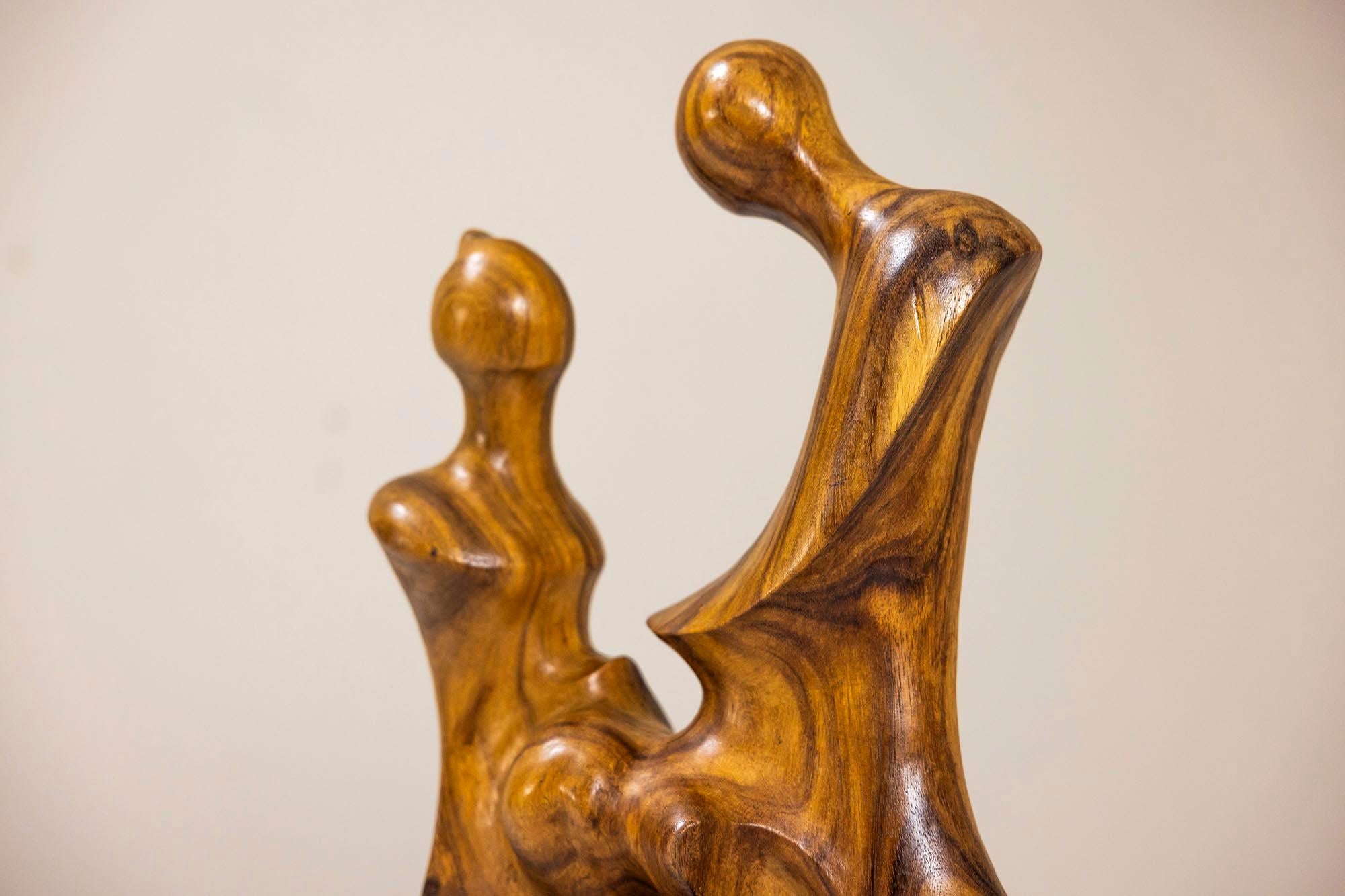 Biomorphe Vintage-Skulptur aus Holz mit abstrakten Figuren aus Holz im Zustand „Gut“ im Angebot in Hellouw, NL