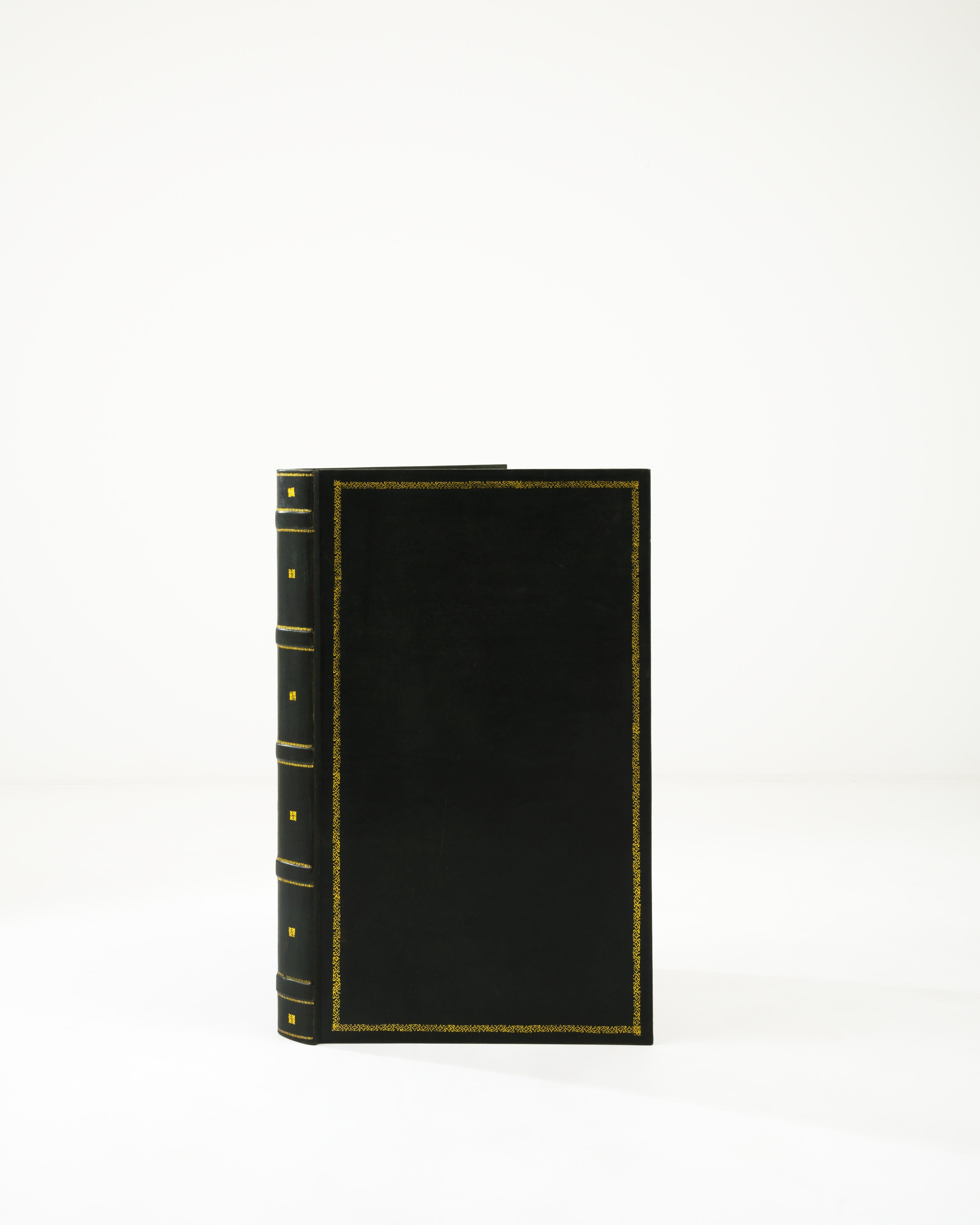 Cuir Boîte vintage en bois en forme de livre en vente