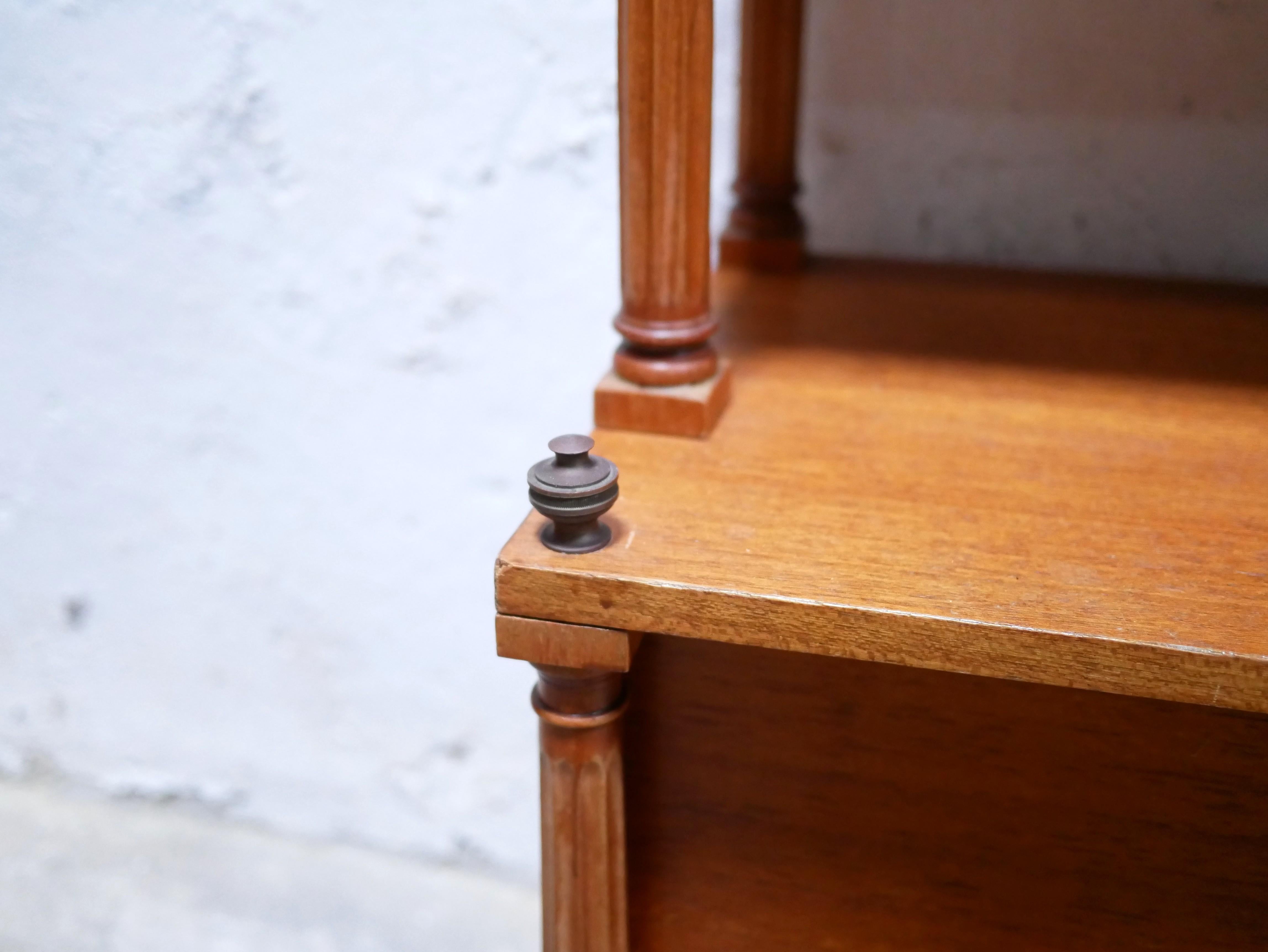 Estantería vintage de madera en venta 5