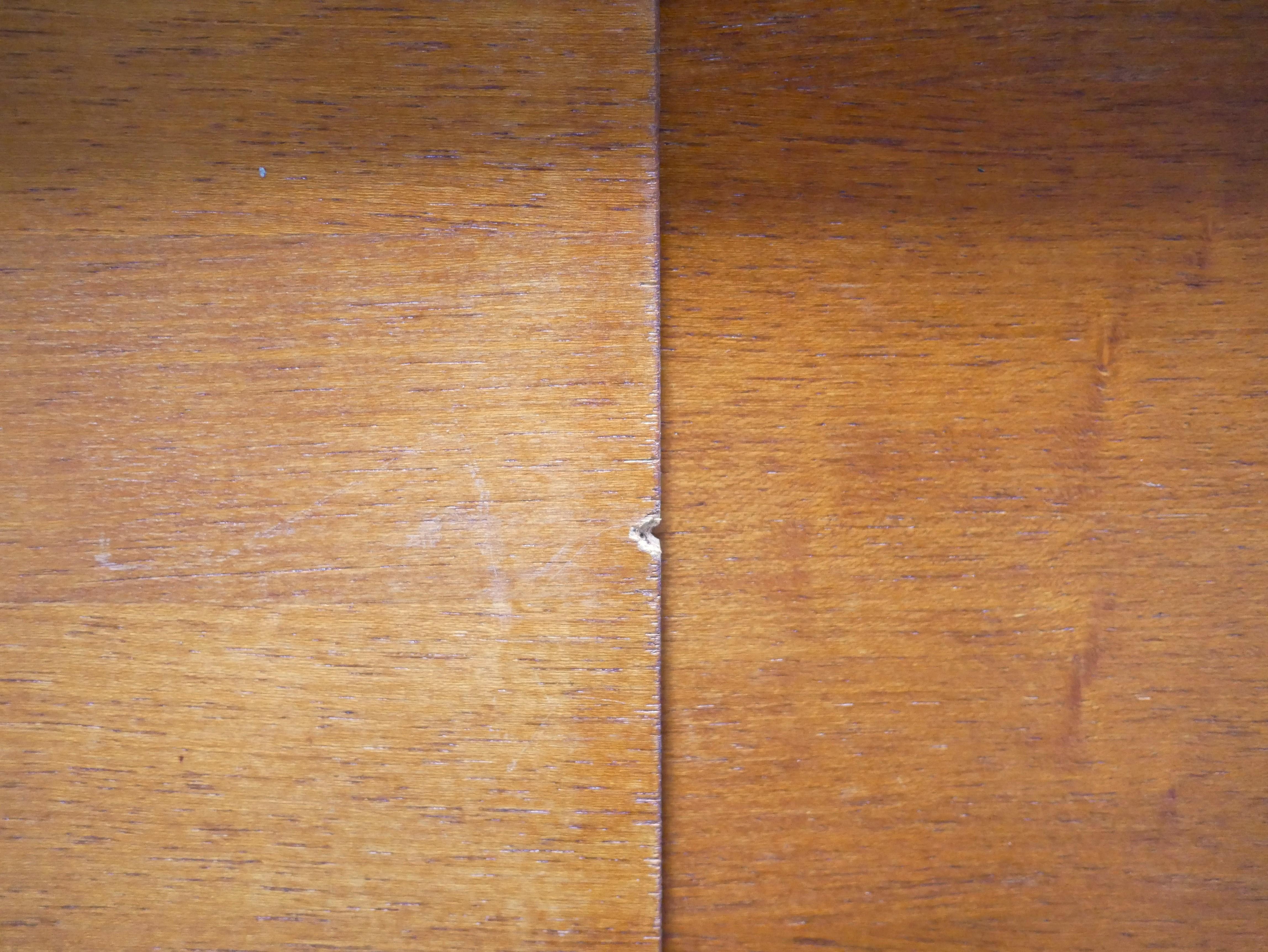 Vintage-Bücherregal aus Holz 8