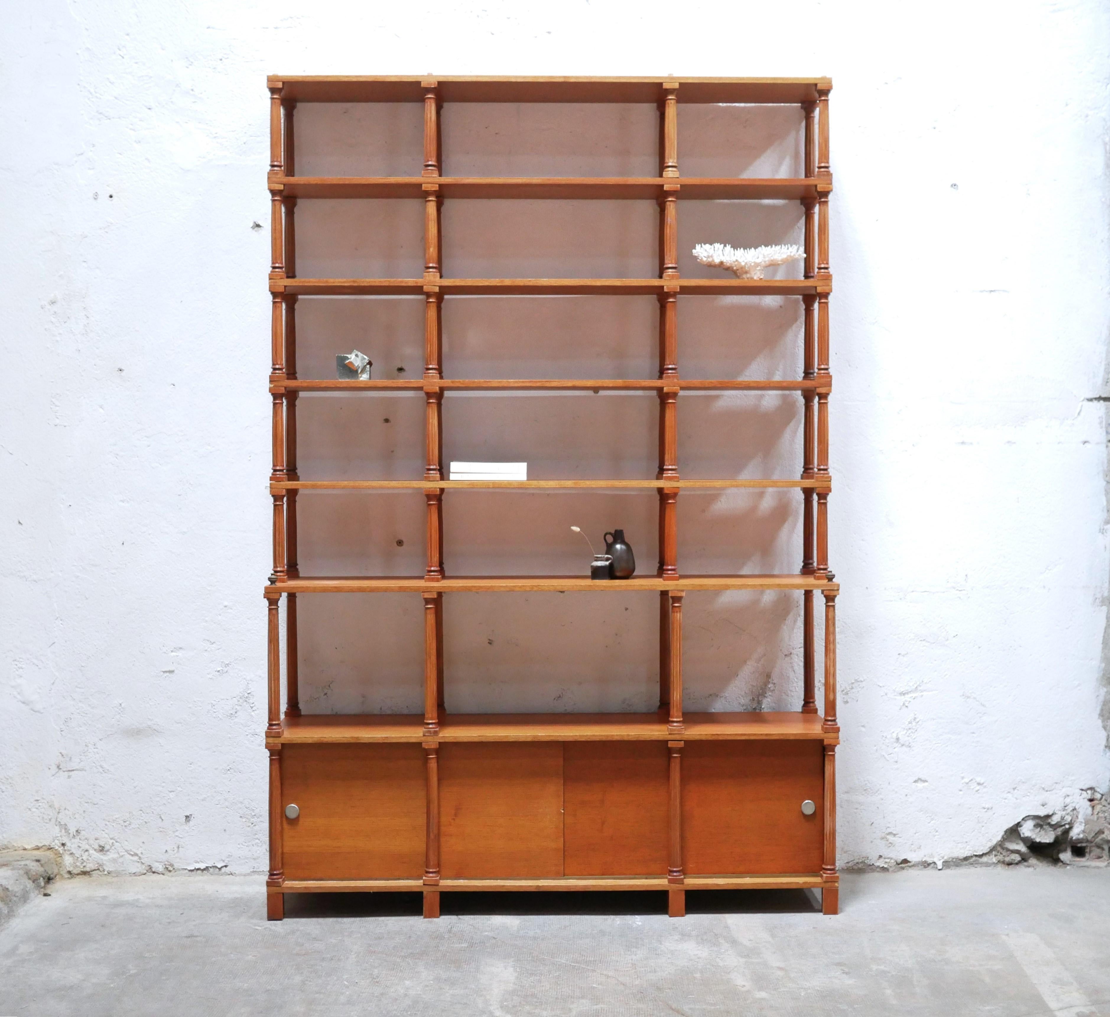 Vintage-Bücherregal aus Holz (20. Jahrhundert)