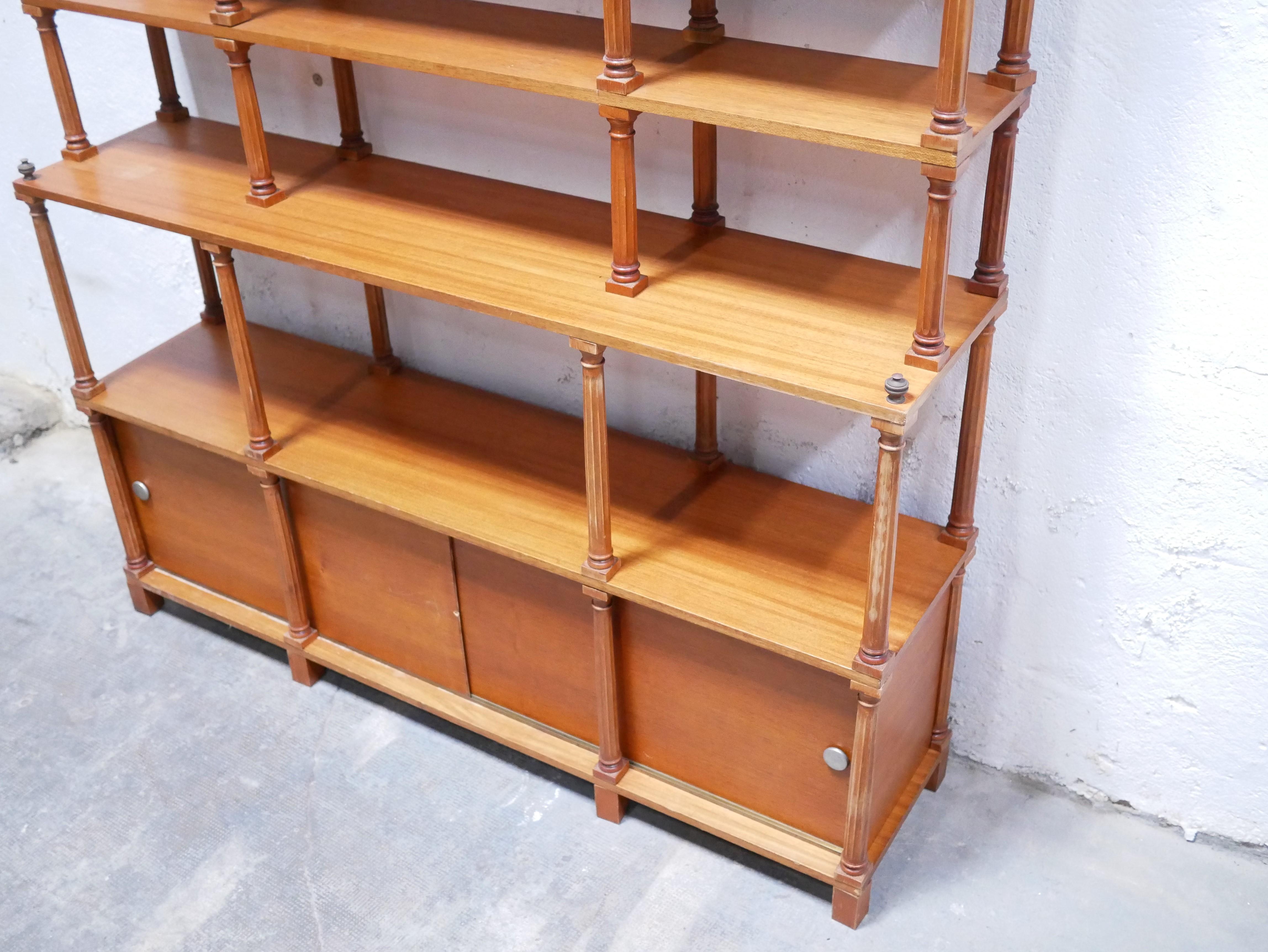 Vintage-Bücherregal aus Holz 1