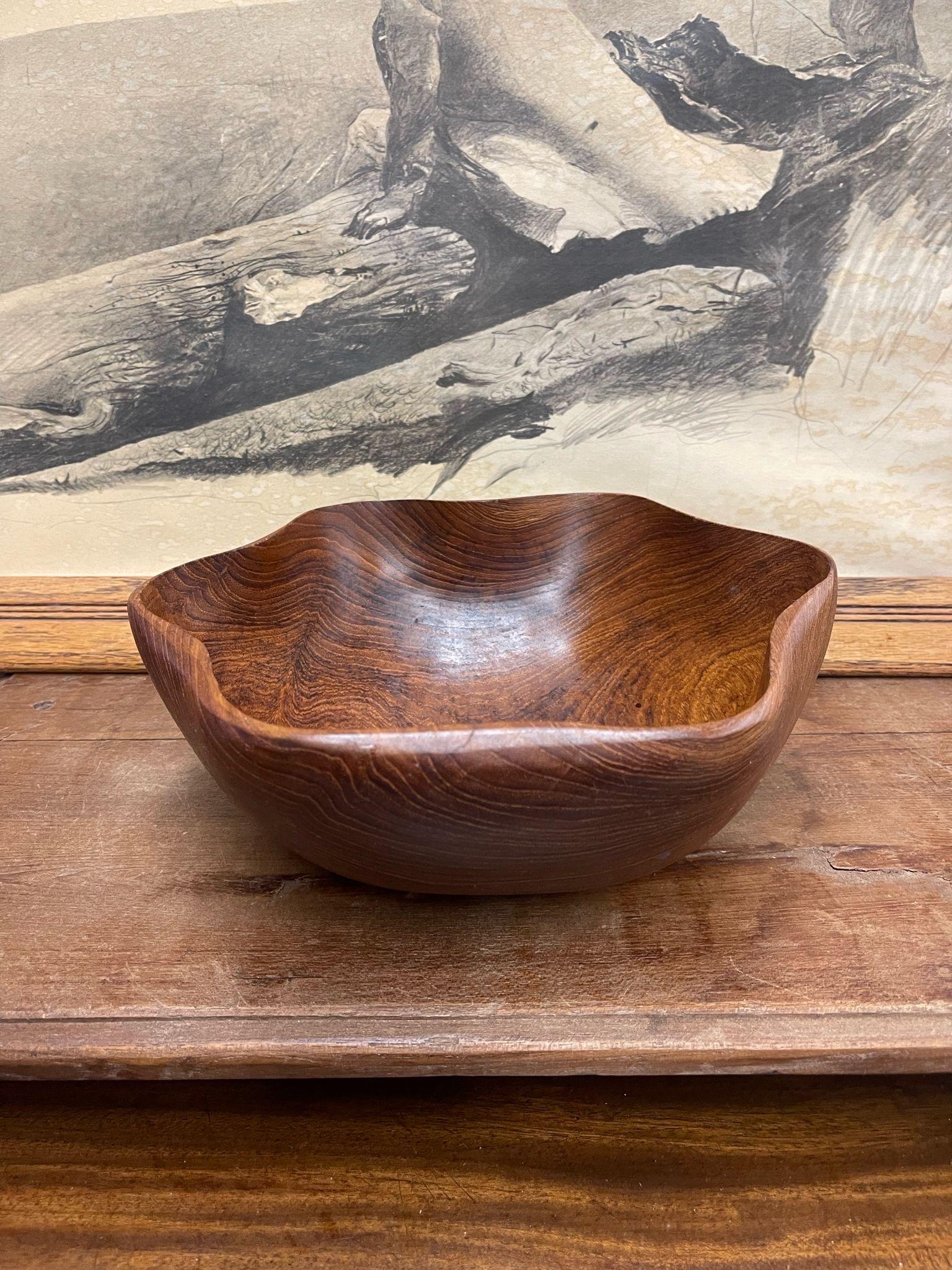Mid-Century Modern Vintage Wooden Bowl With Rounded Curved Edges.