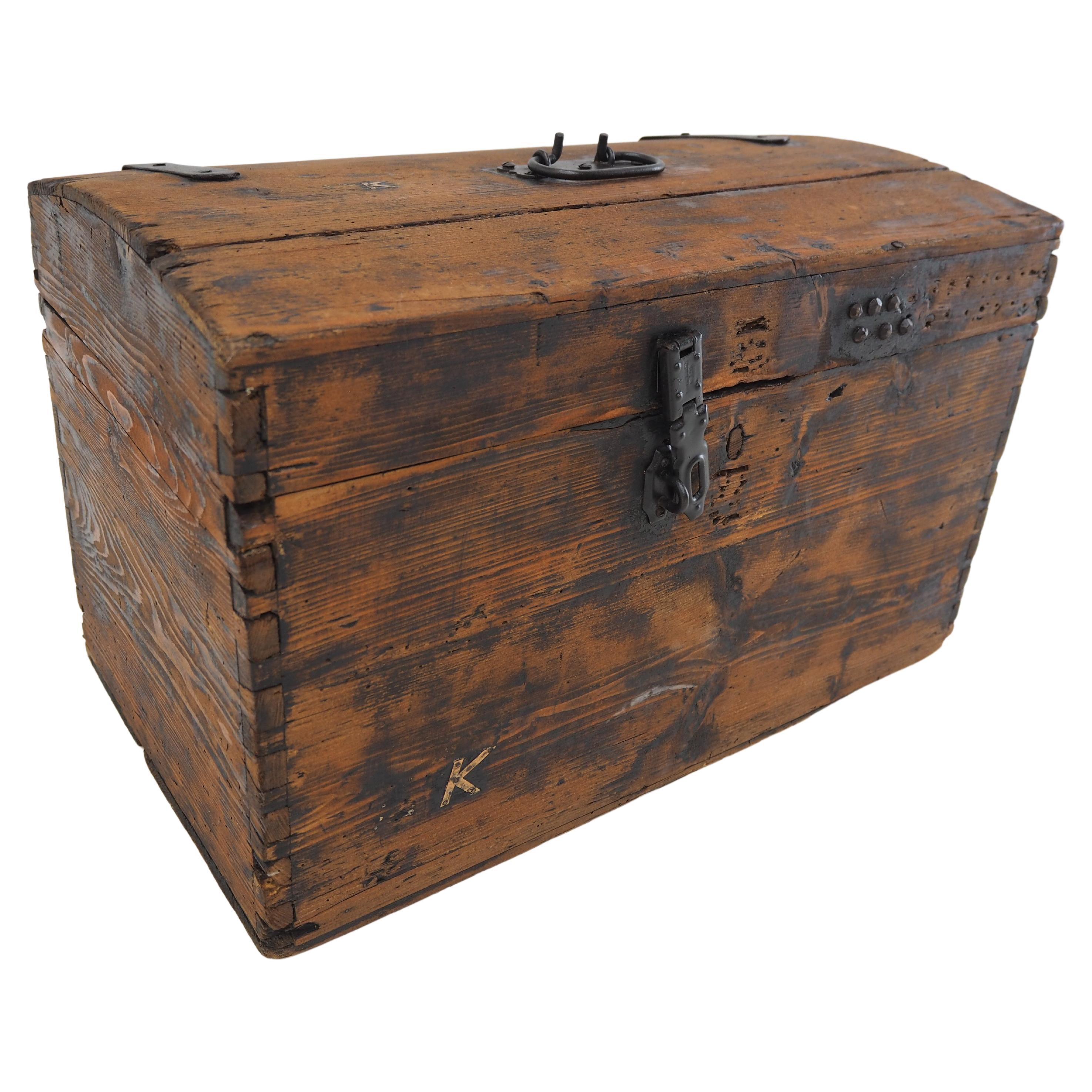 Caja de madera vintage, maleta, años 60