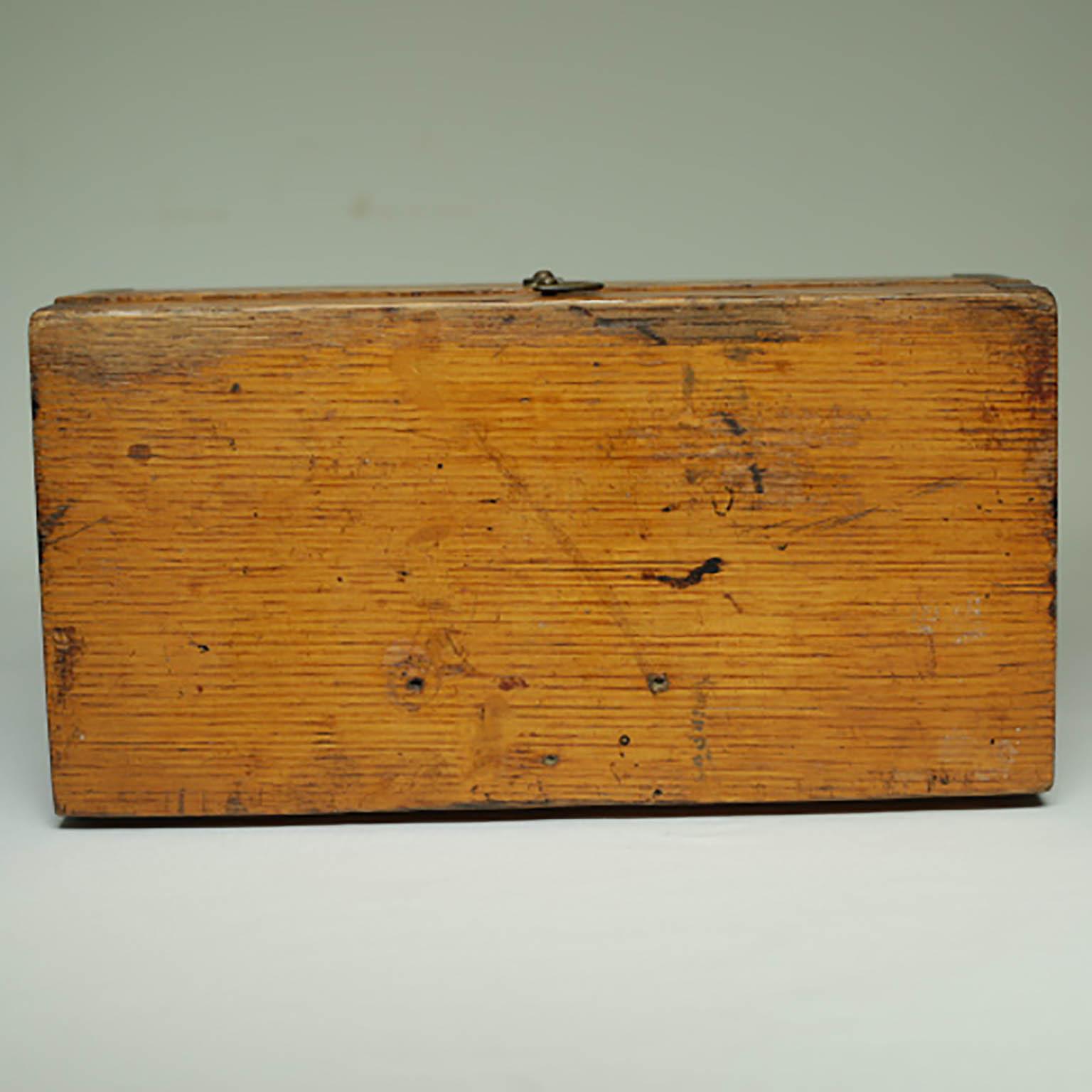 Vintage Wooden Box with Dovetails Joints, circa 1880s-1920s 2