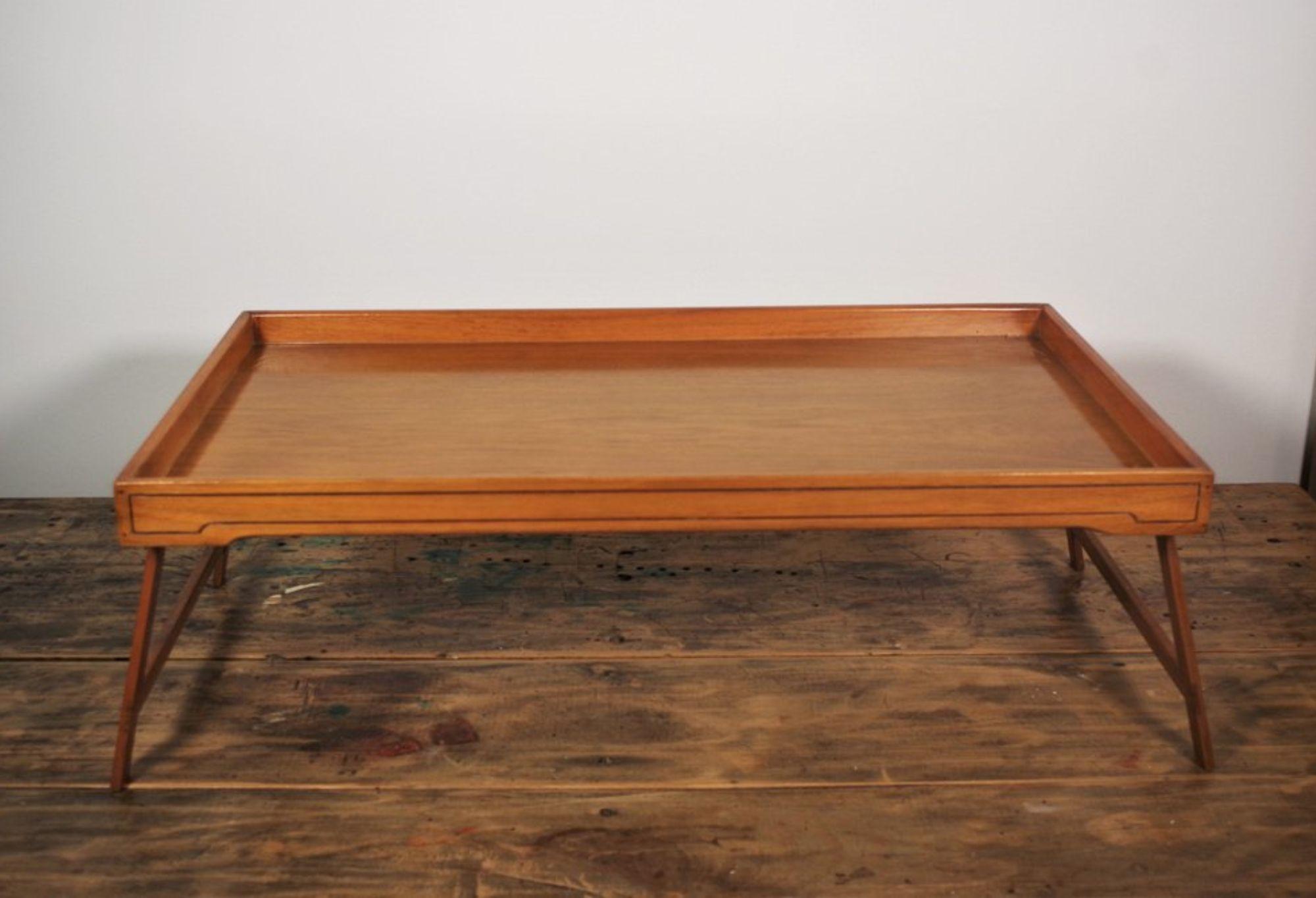 Bandeja de madera vintage para el desayuno, años 70 en venta 3