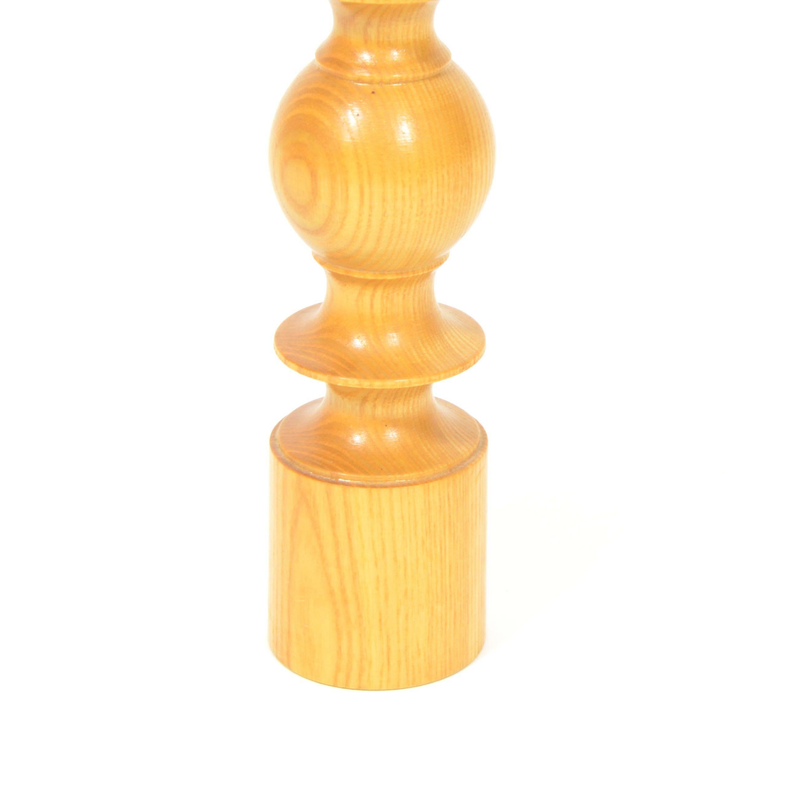 Wooden candleholder from production collective Krasna jizba. In perfect, original condition, Czechoslovakia, 1950s.