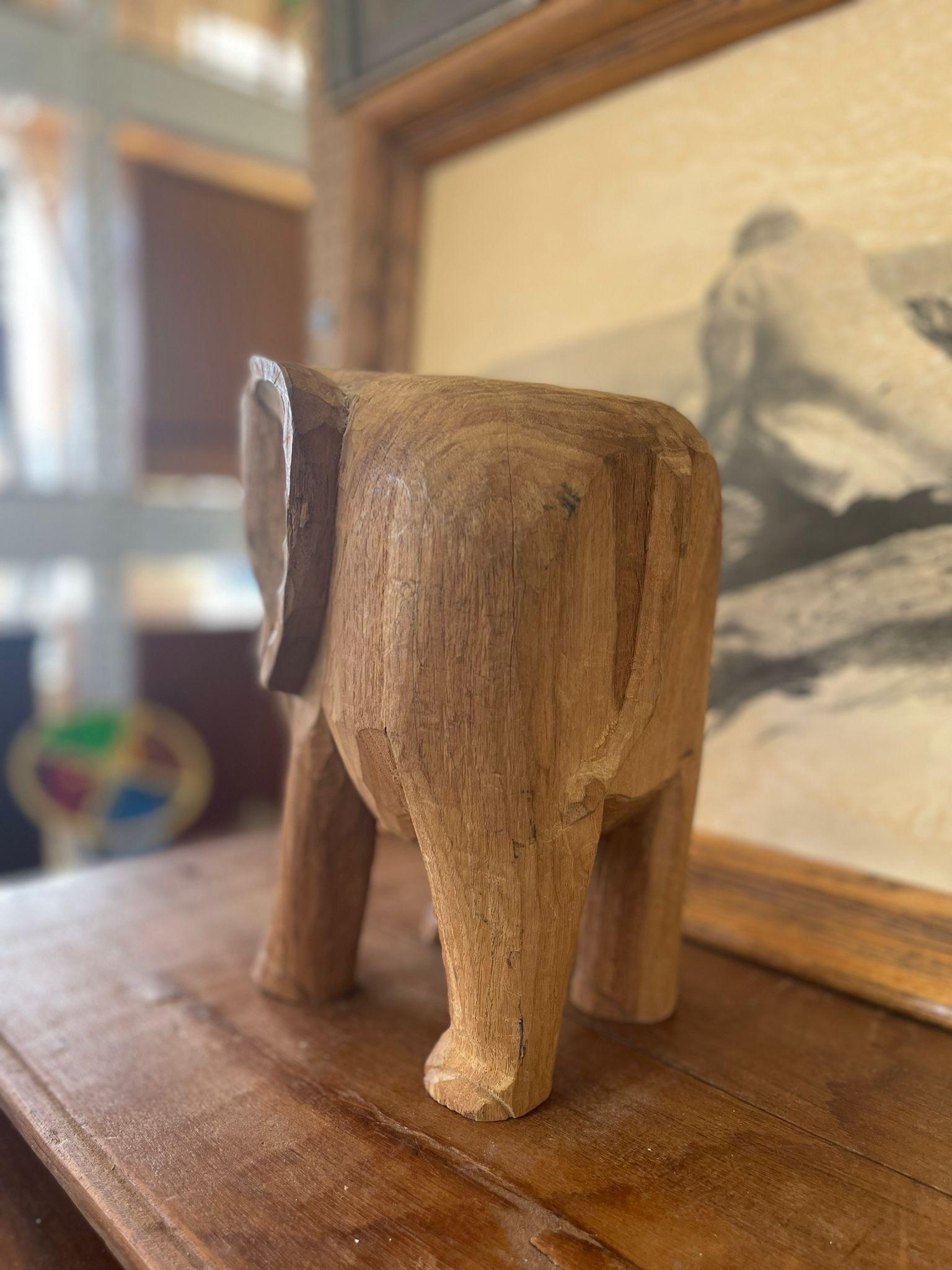 Mid-Century Modern Vintage Wooden Carved Elephant Sculpture Stand For Sale