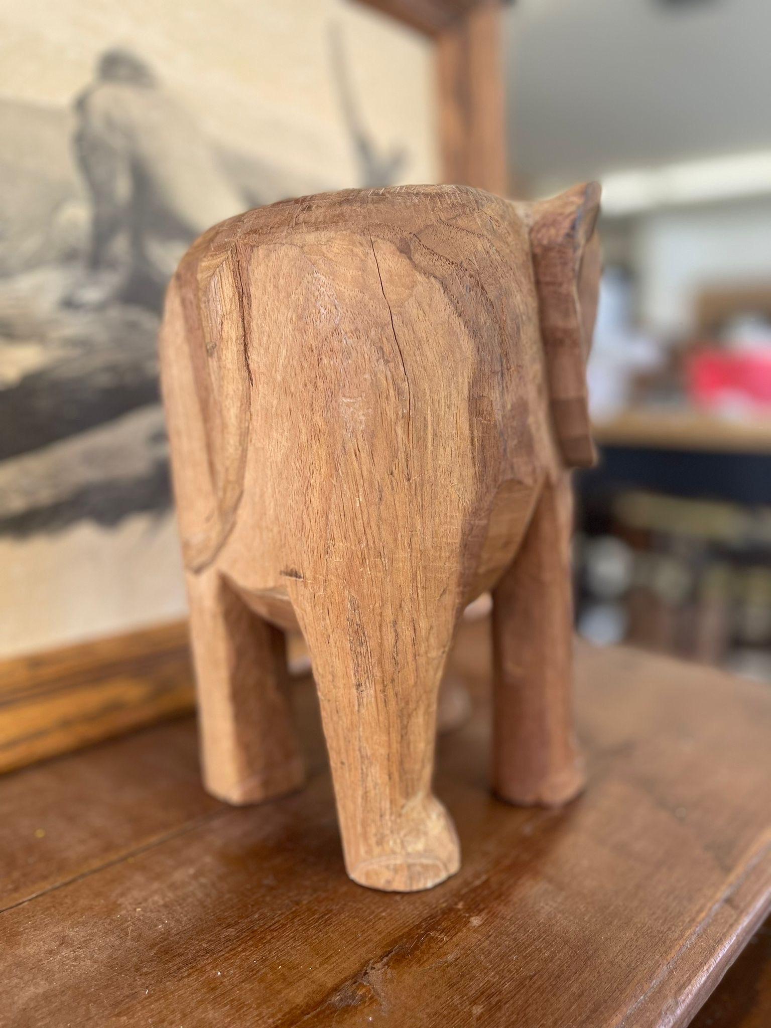 Vintage Wooden Carved Elephant Sculpture Stand In Good Condition For Sale In Seattle, WA