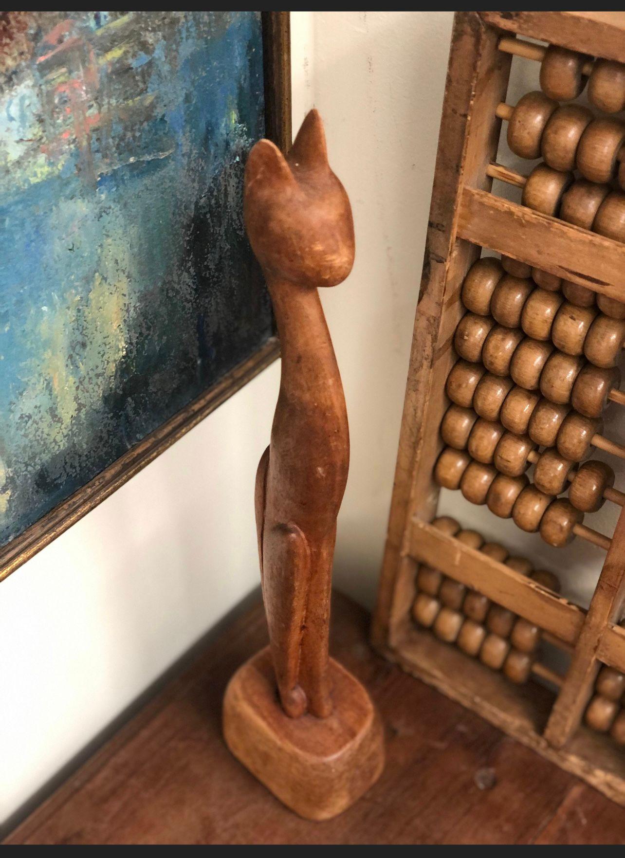 Scultura di gatto in legno vintage. in vendita 1