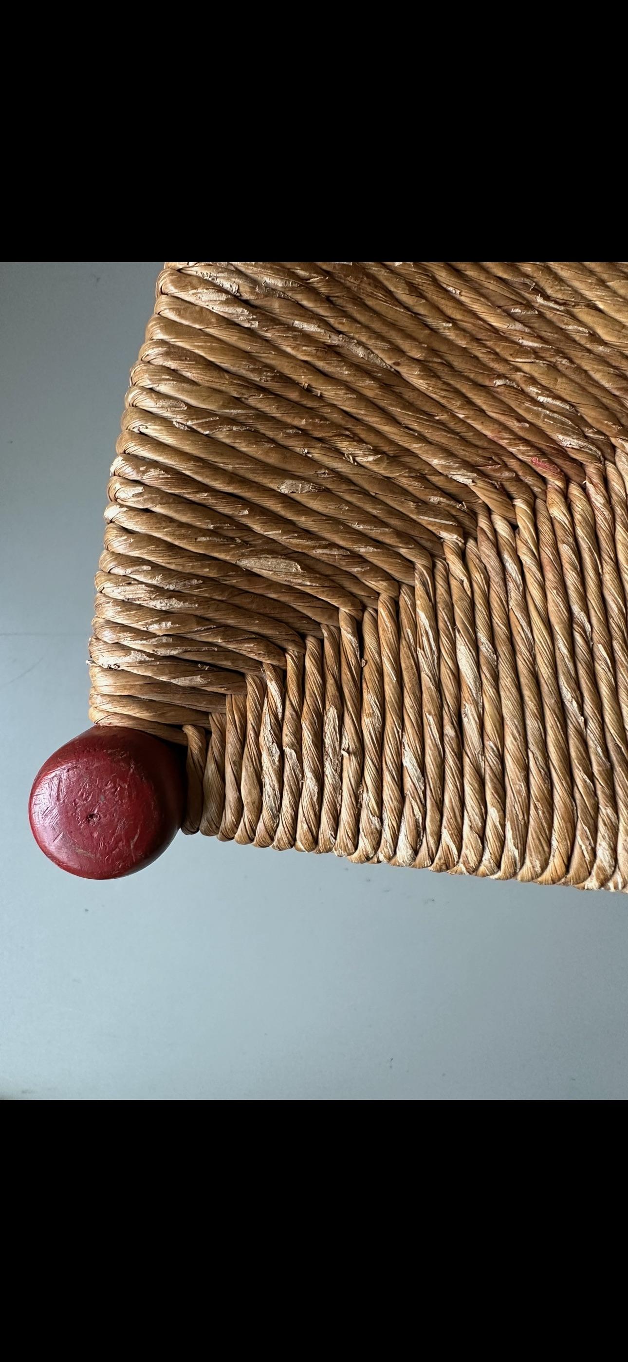 Vintage wooden chair with rush seating Wim den Boom In Good Condition For Sale In UTRECHT, NL