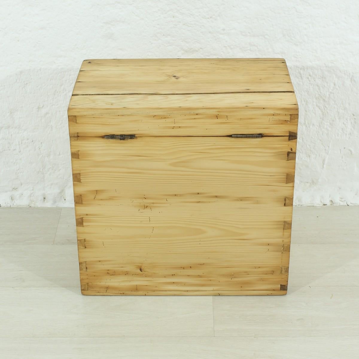 Vintage Wooden Chest, circa 1940 For Sale 1