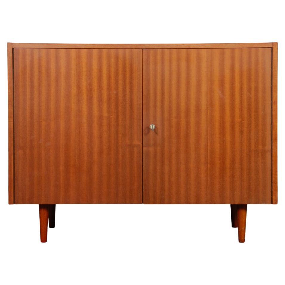 Coffre en bois vintage, production tchèque, années 1960