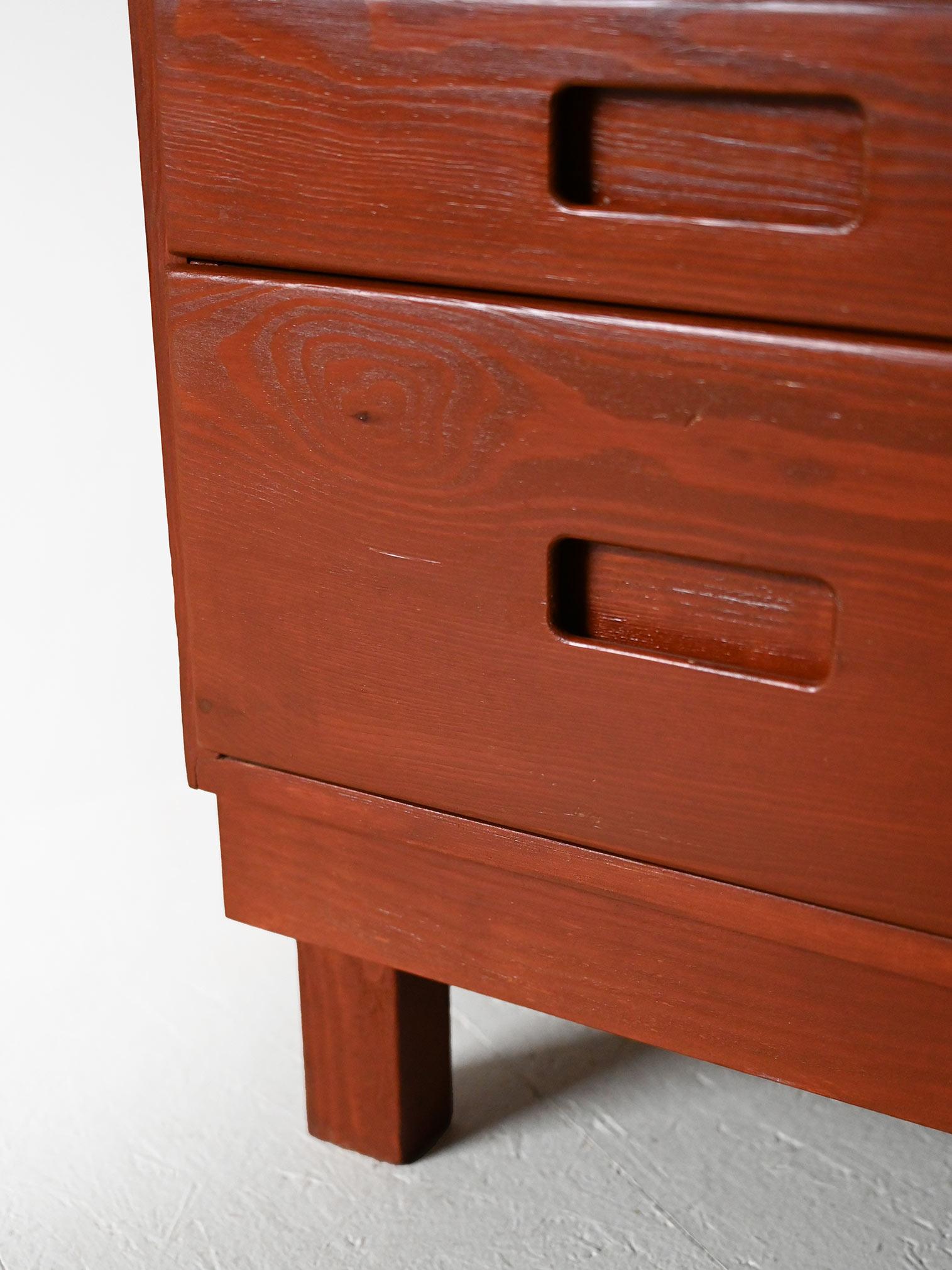 Wood Vintage wooden chest of drawers For Sale