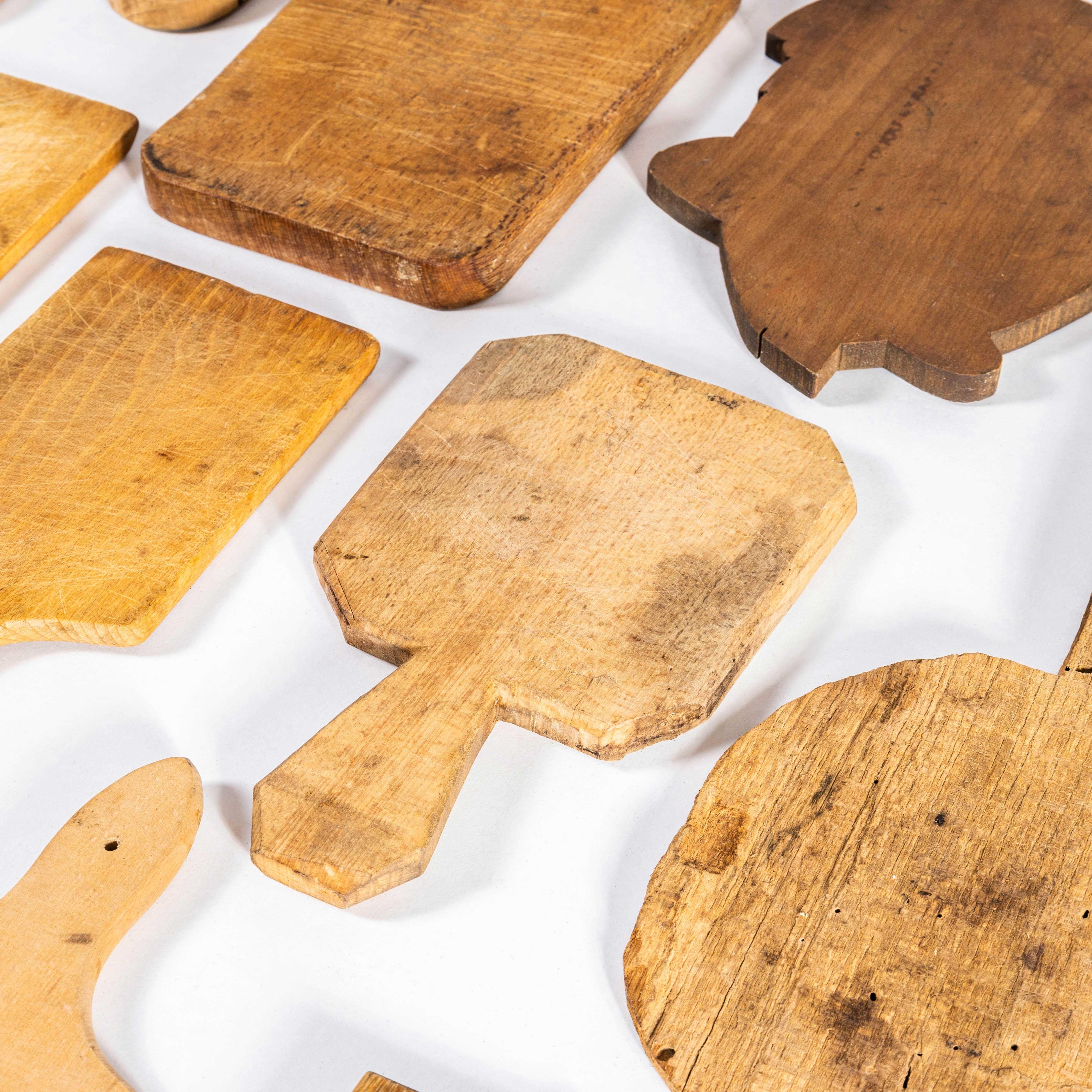 Vintage Wooden Chopping Boards - Small Size - Good Quantity Available In Good Condition For Sale In Hook, Hampshire