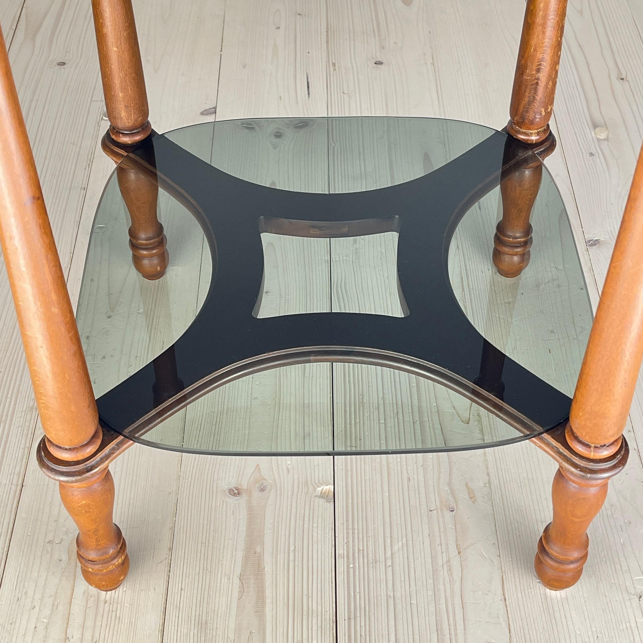 Table basse vintage en bois Italie des années 1960 en vente 3
