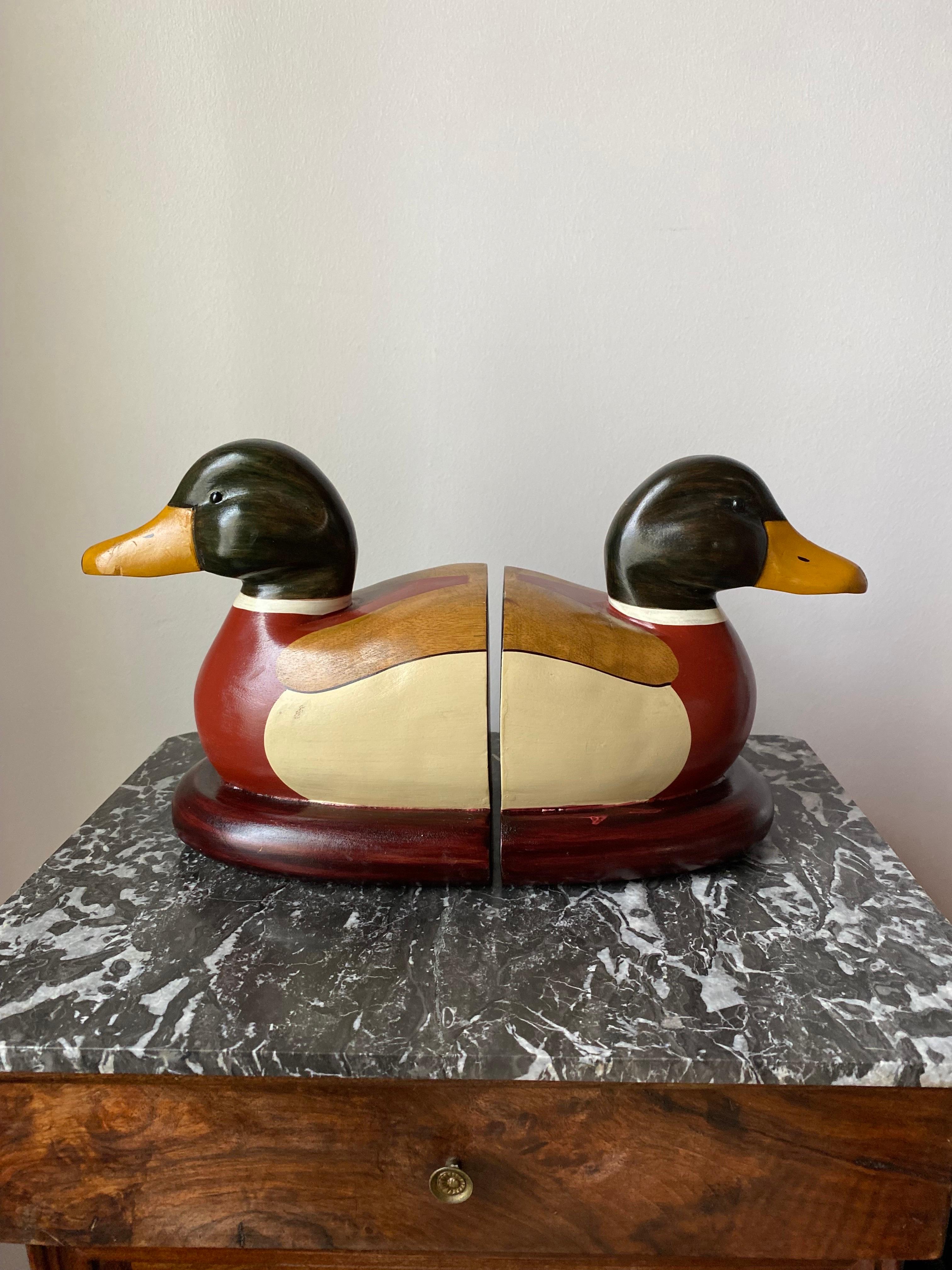 Sujetalibros de madera Vintage Decoy Duck Americana mediados del siglo XX en venta