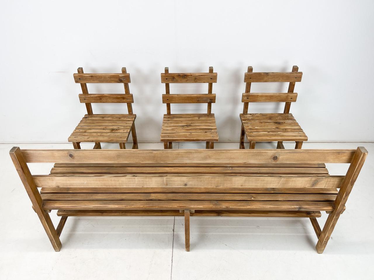 Vintage Wooden Dining Set of Bench & 3 Chairs In Good Condition For Sale In Praha, CZ