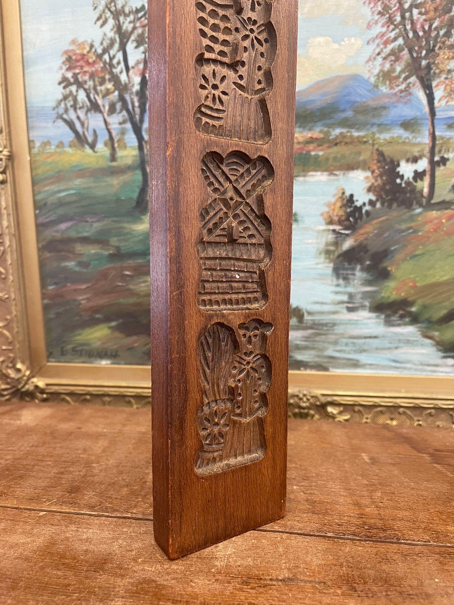 Mid-Century Modern Vintage Wooden Dutch Folk Style Cookie Mold Decorative Primitive Decor. For Sale