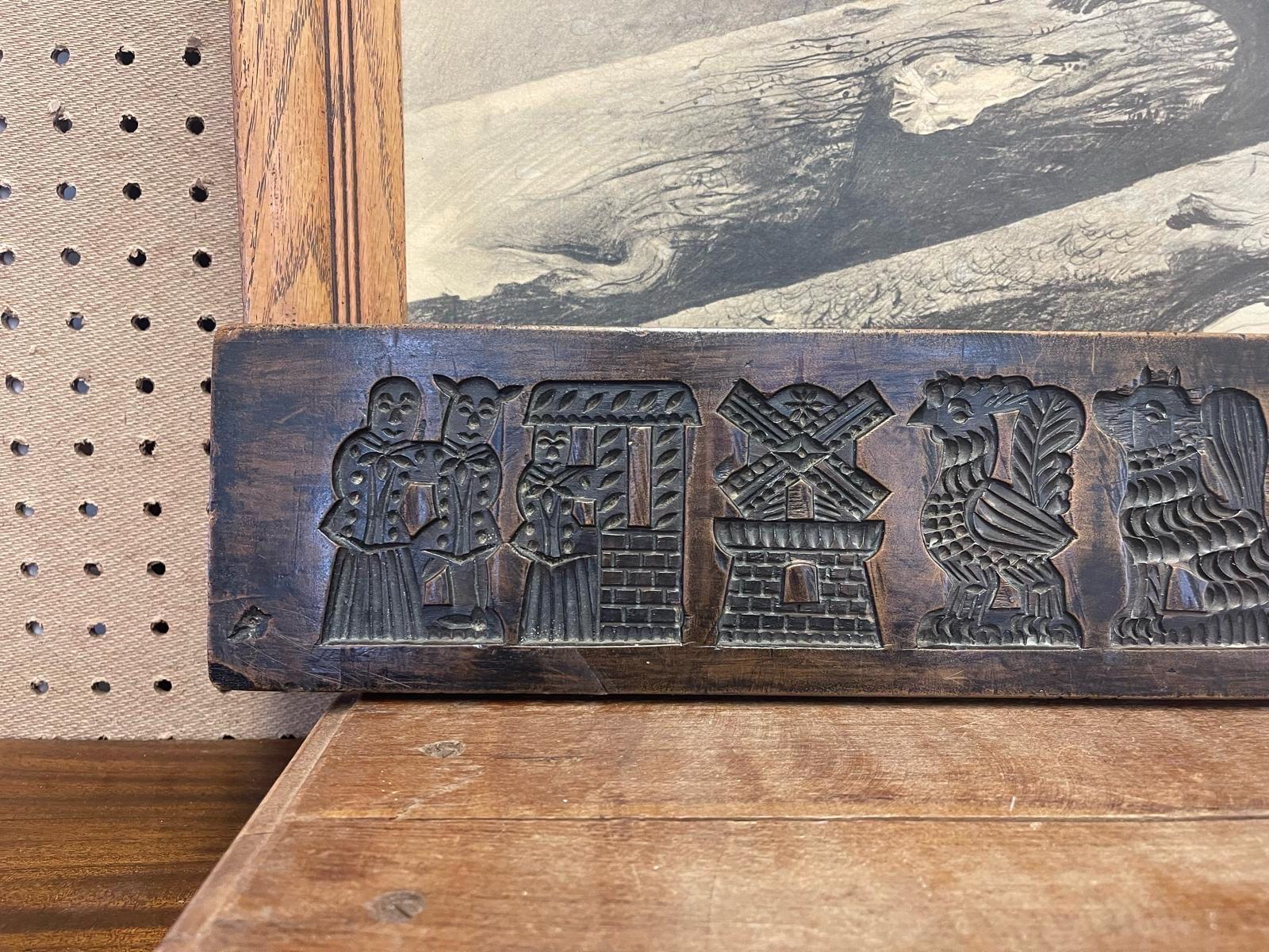 Vintage Wooden Dutch Folk Style Cookie Mold.. Decorative Primitive Decor. In Good Condition For Sale In Seattle, WA
