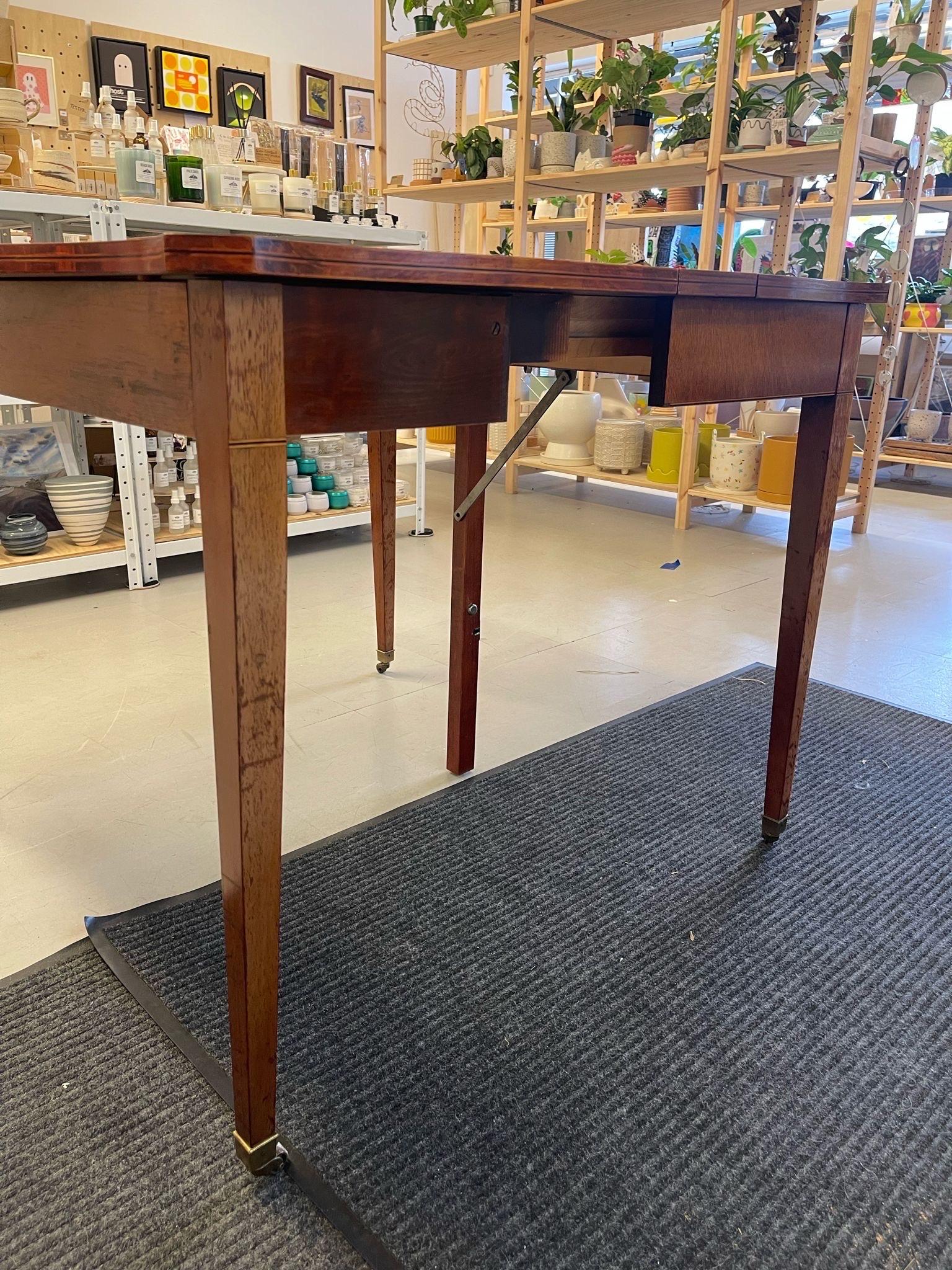 Mid-Century Modern Vintage Wooden Extending Dining Table With Wood Inlay Accents. For Sale