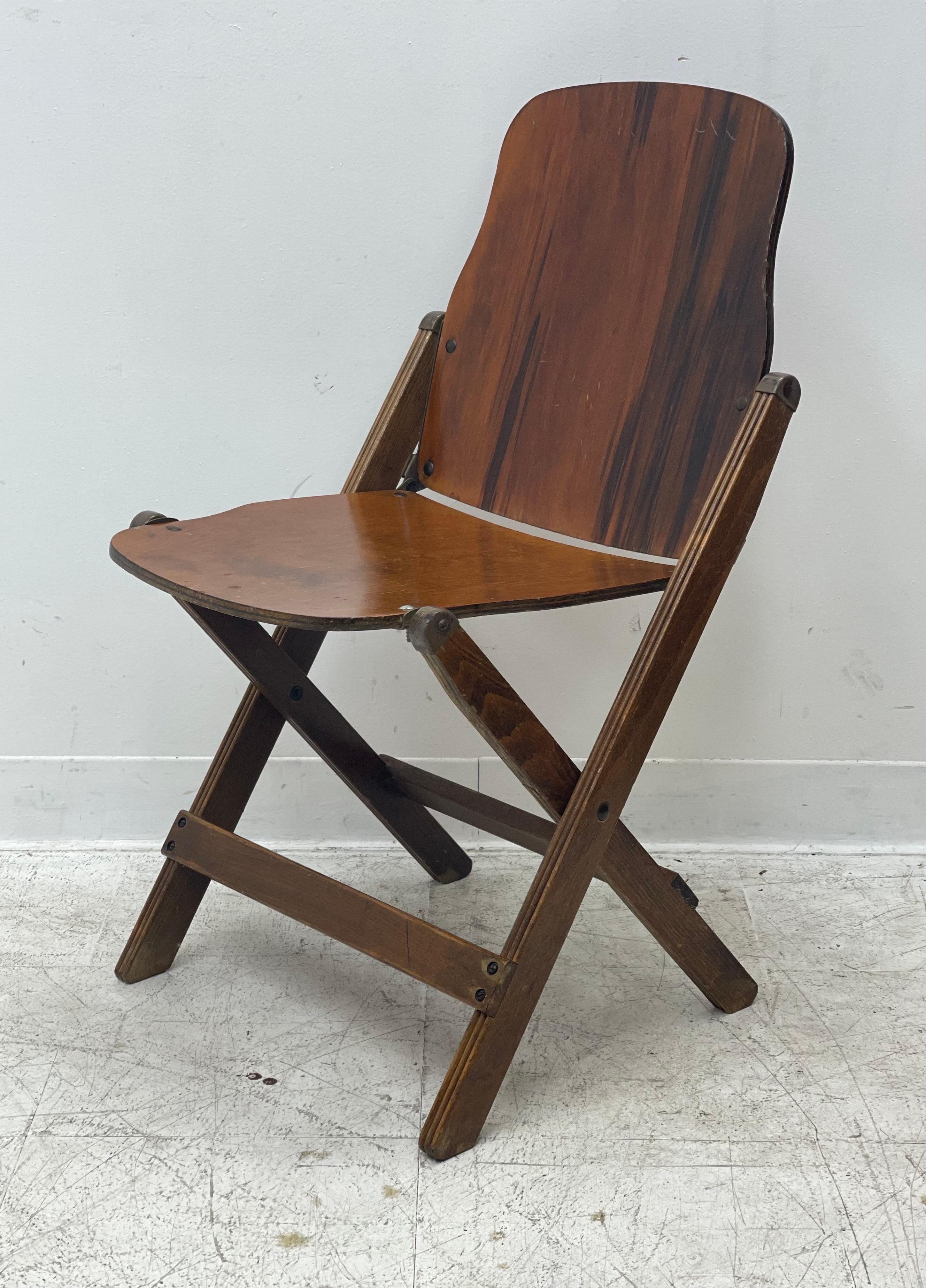 Mid-Century Modern Vintage Wooden Folding Chair For Sale