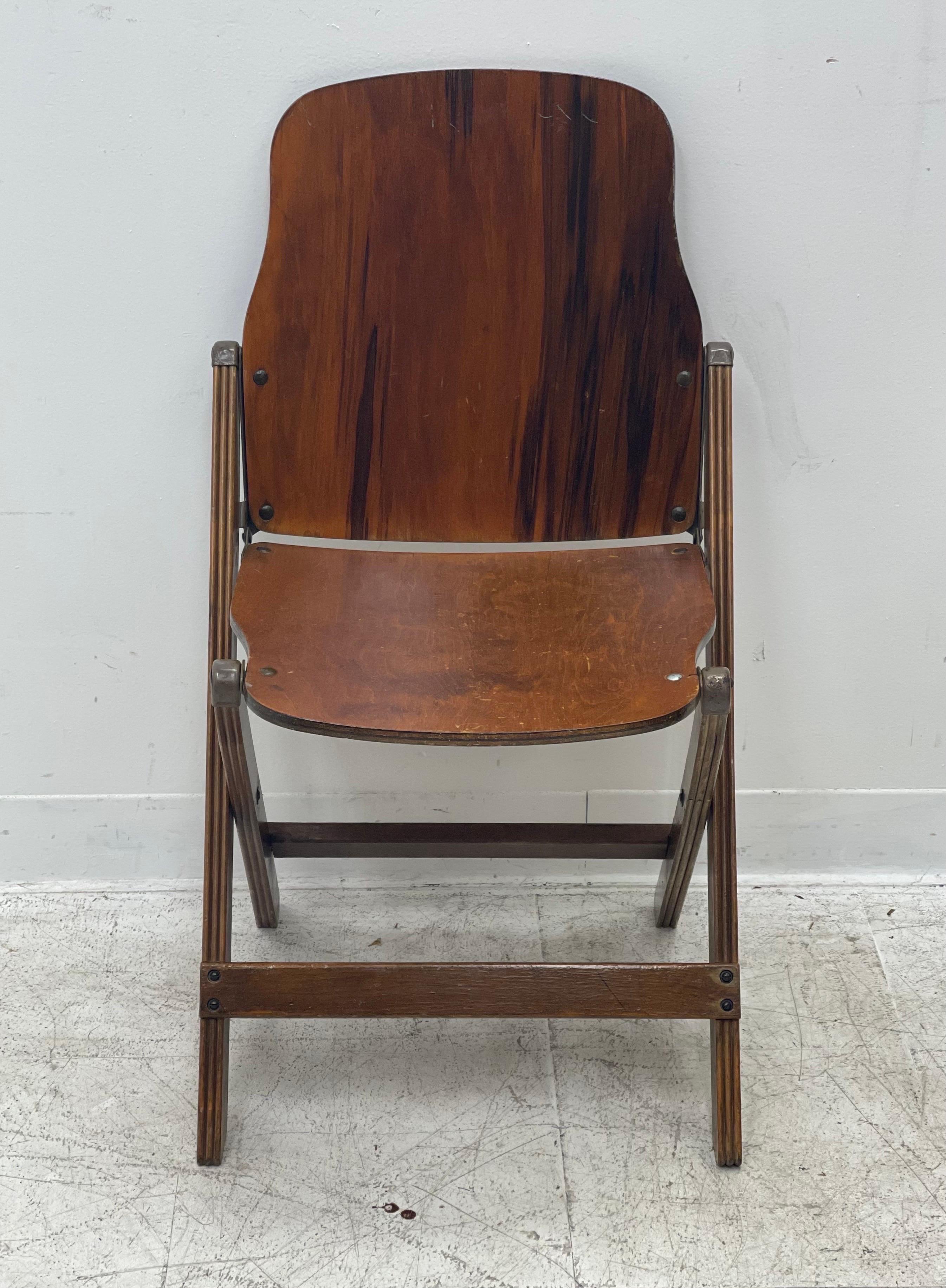 Vintage Wooden Folding Chair In Good Condition For Sale In Seattle, WA