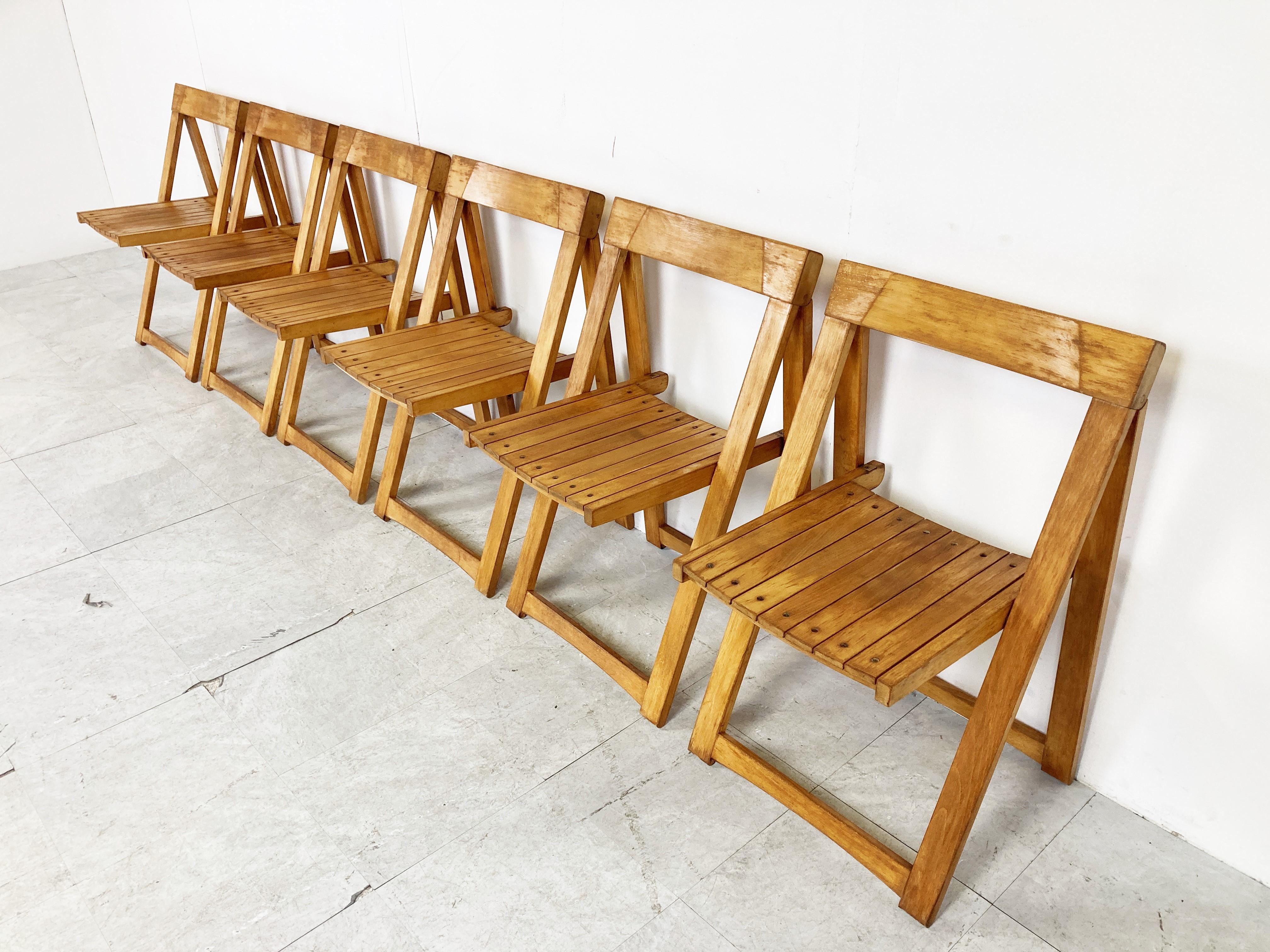 Mid-Century Modern Vintage Wooden Folding Chairs, 1960s For Sale