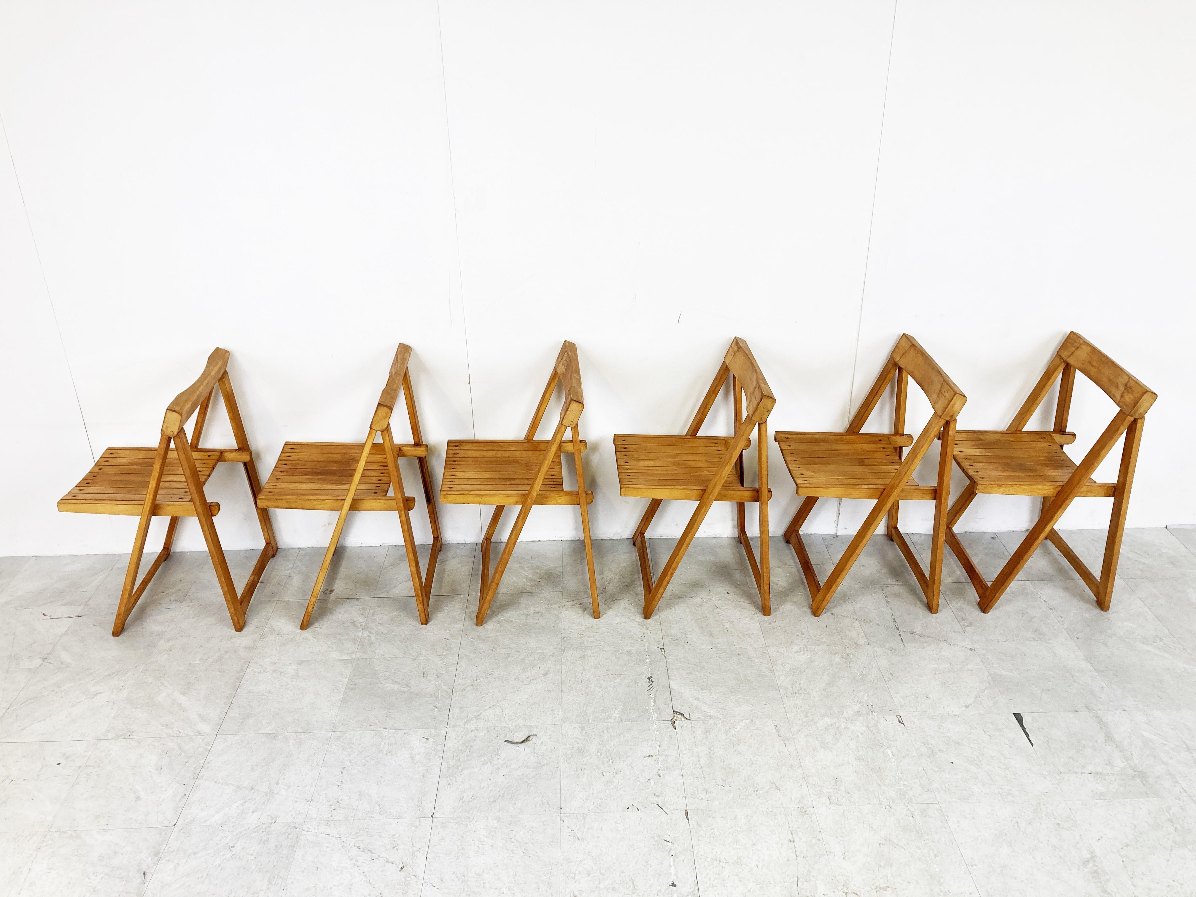 Vintage Wooden Folding Chairs, 1960s In Good Condition For Sale In HEVERLEE, BE