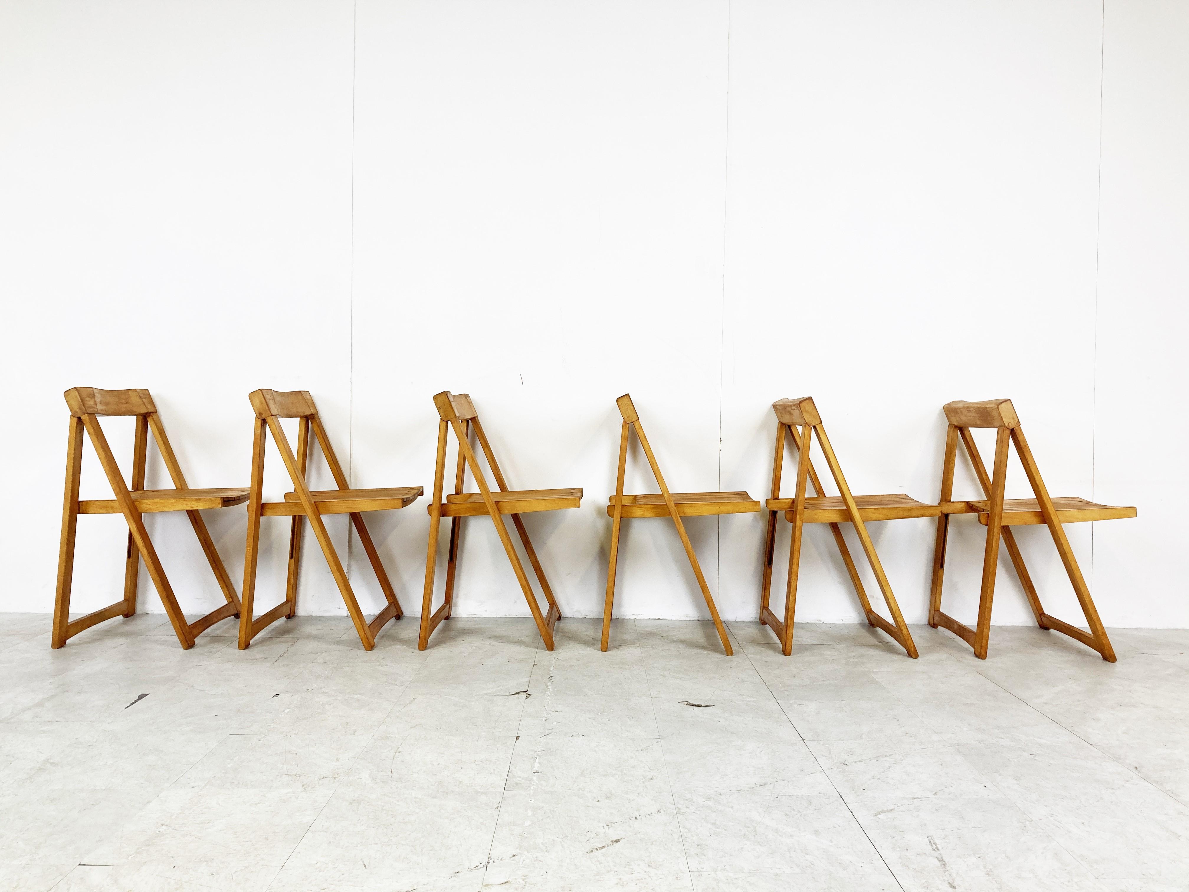 Mid-20th Century Vintage Wooden Folding Chairs, 1960s For Sale