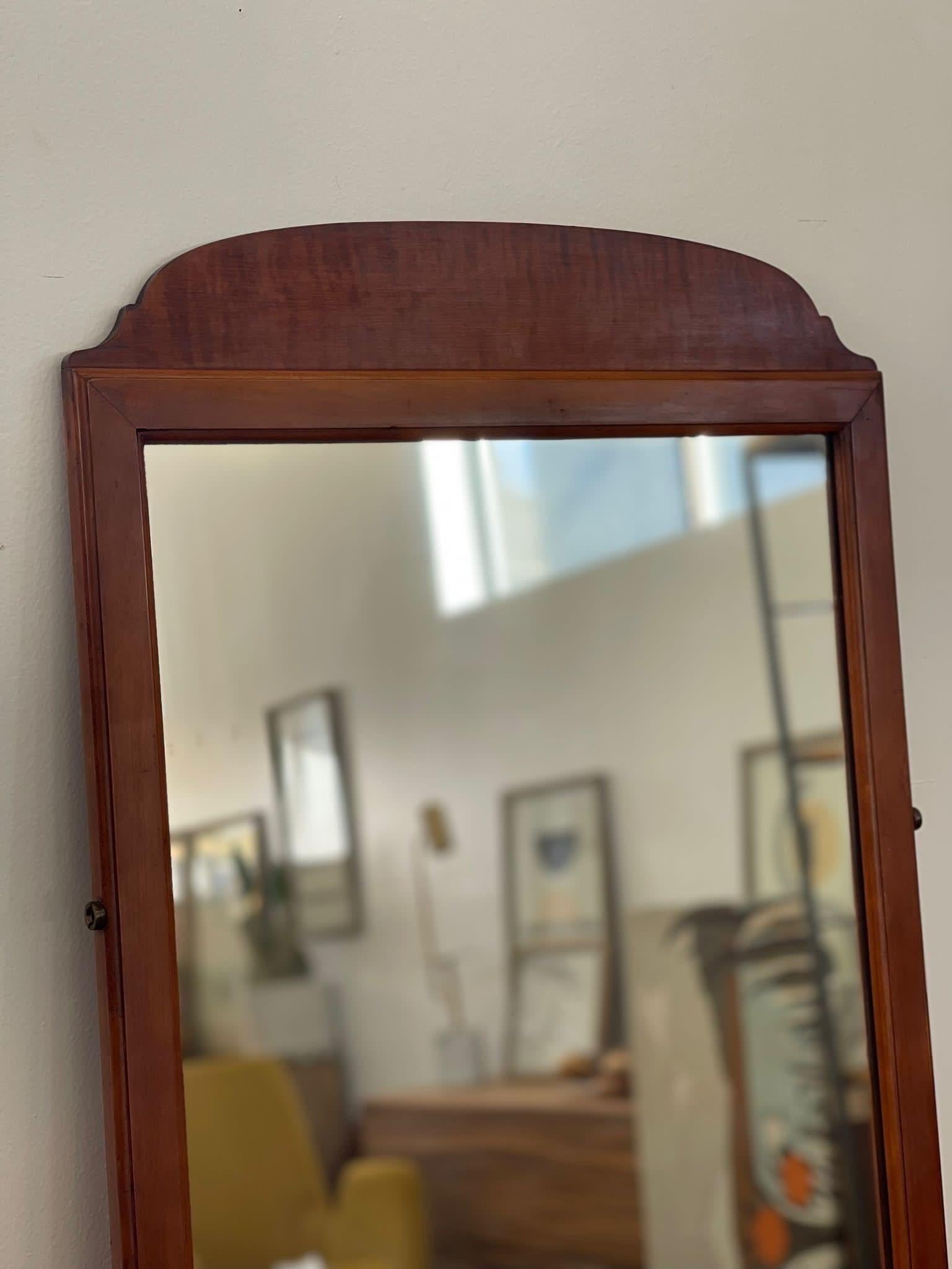 Vintage Wooden Framed Mirror In Good Condition For Sale In Seattle, WA