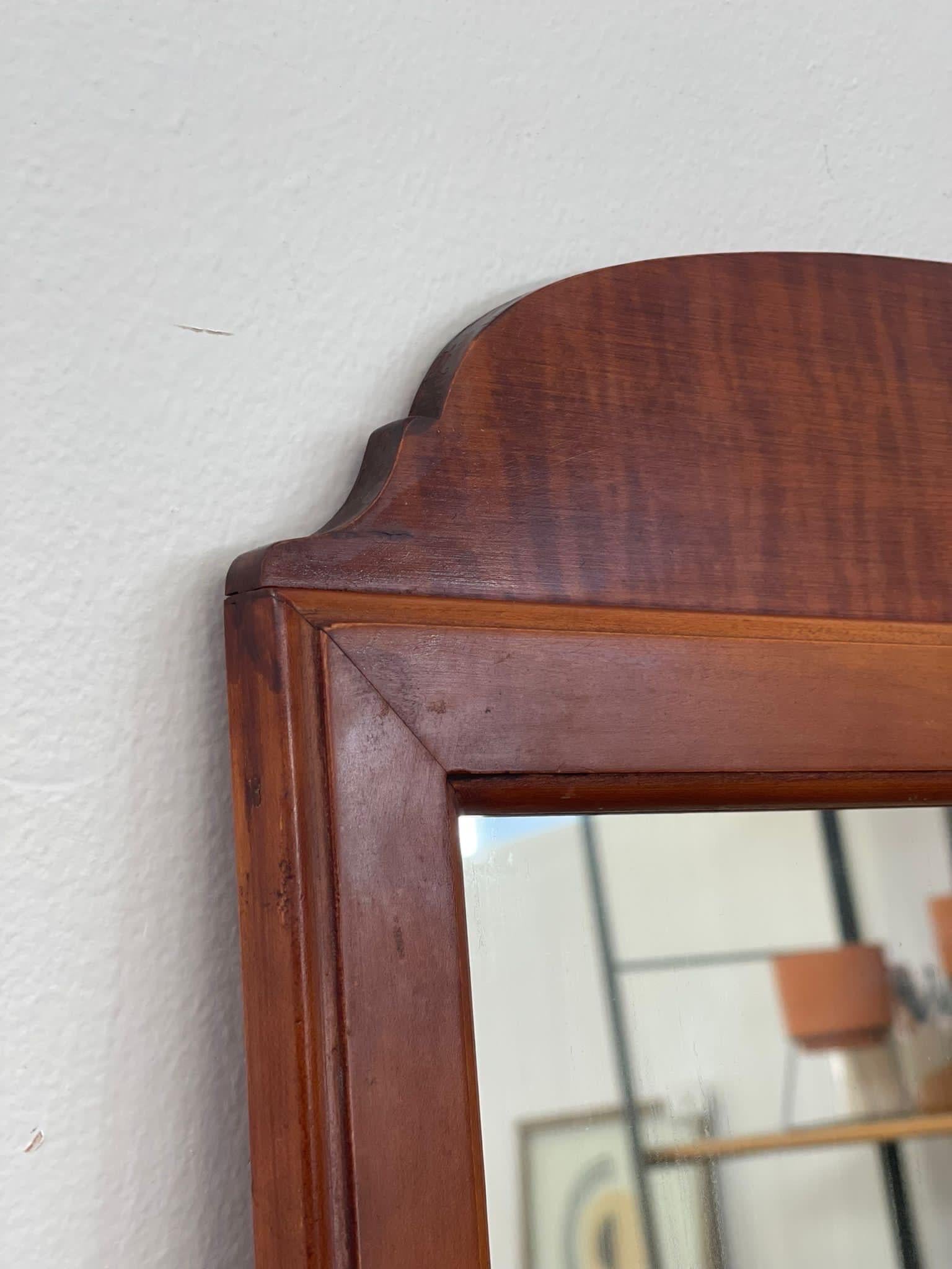 Fin du 20e siècle Miroir vintage en bois encadré en vente