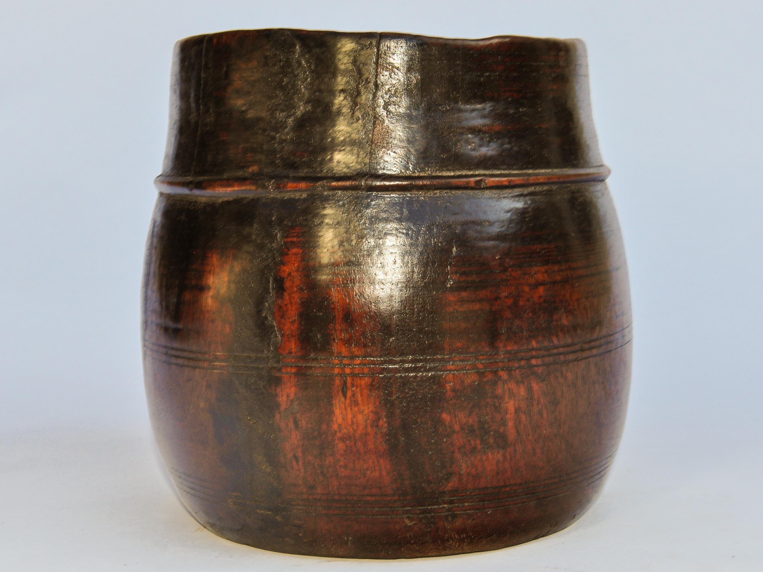 Vintage Wooden Grain Measure Pot from the Mountains of Nepal, Mid-20th Century 3