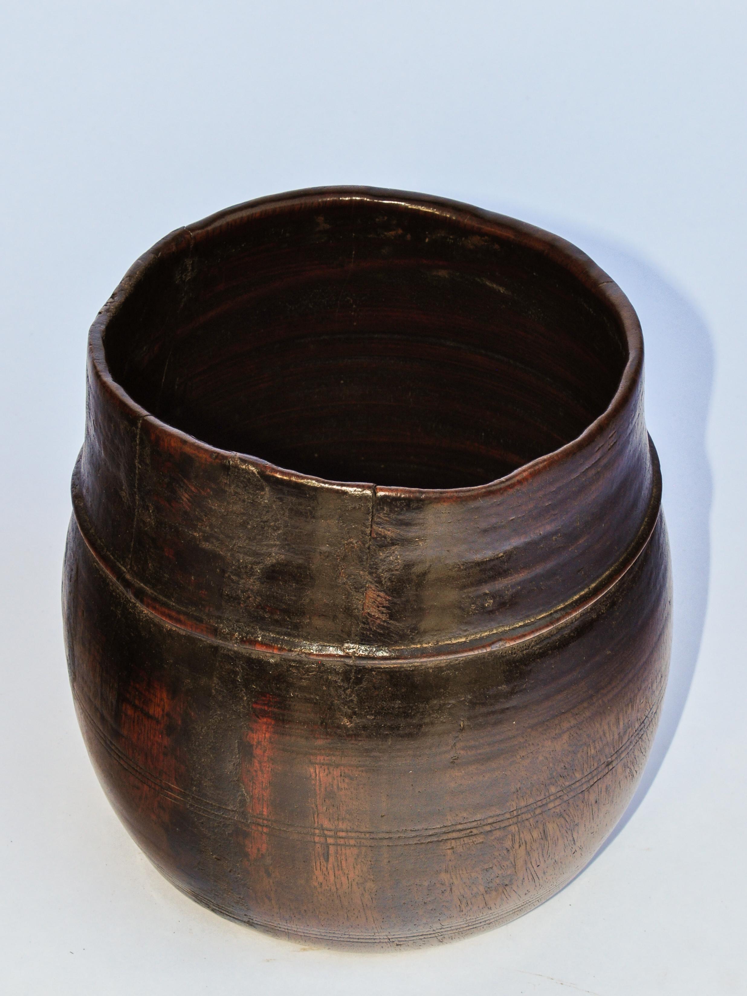 Vintage Wooden Grain Measure Pot from the Mountains of Nepal, Mid-20th Century 8